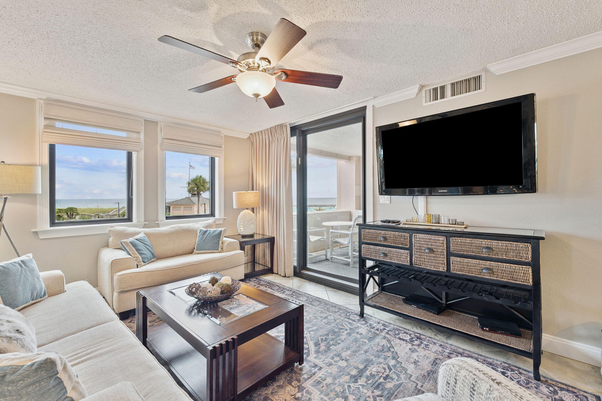 Jetty East Condominium - Residential