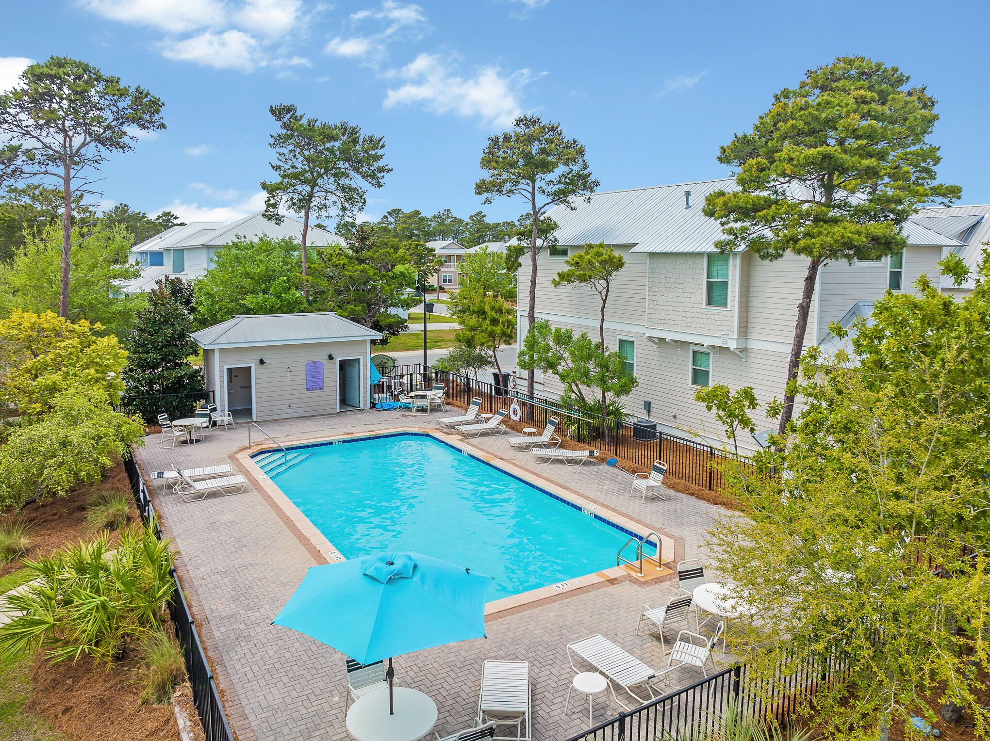 SHADOW PINES - Residential