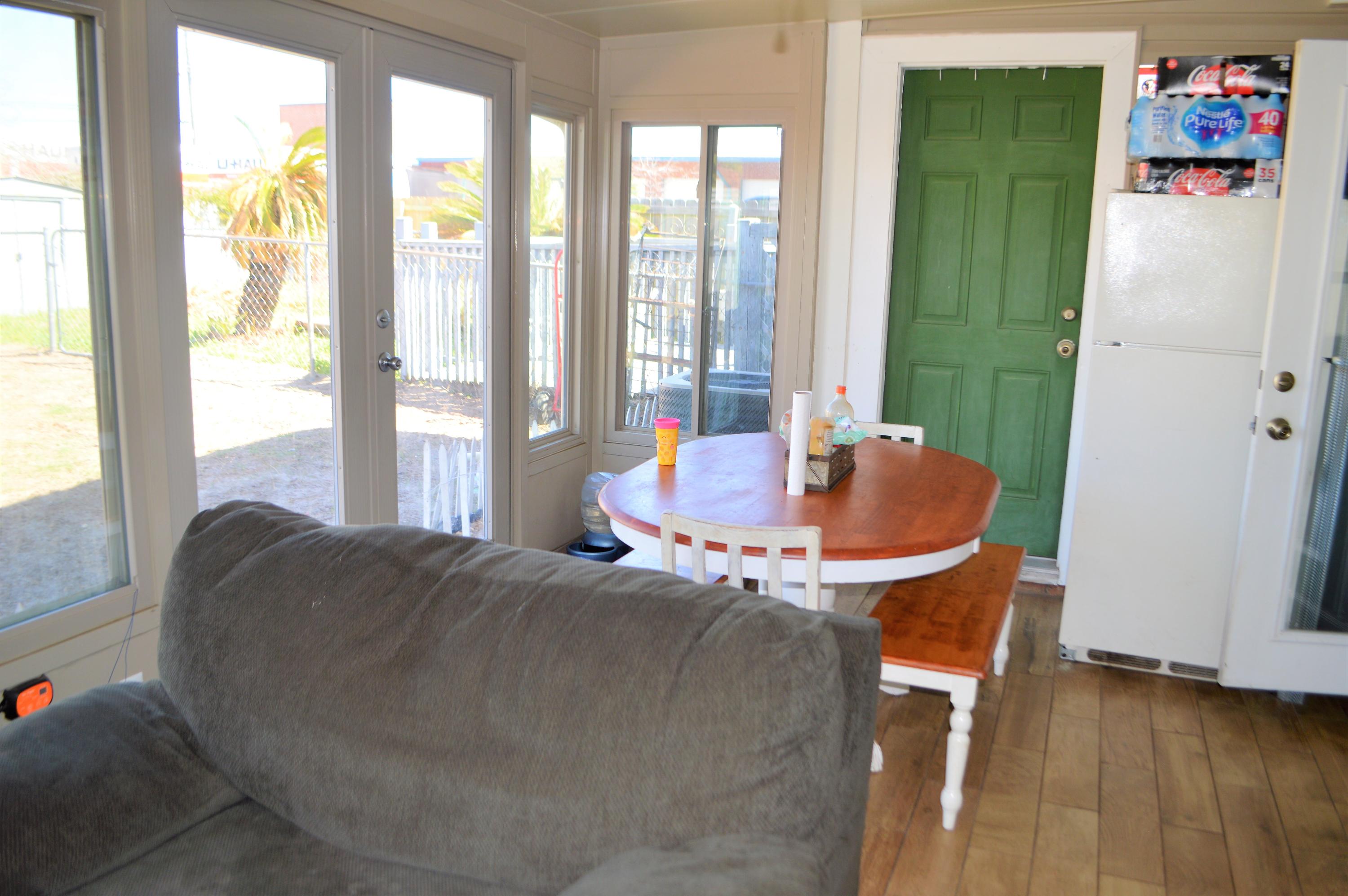 NAVARRE S/D 2ND ADDN - Residential