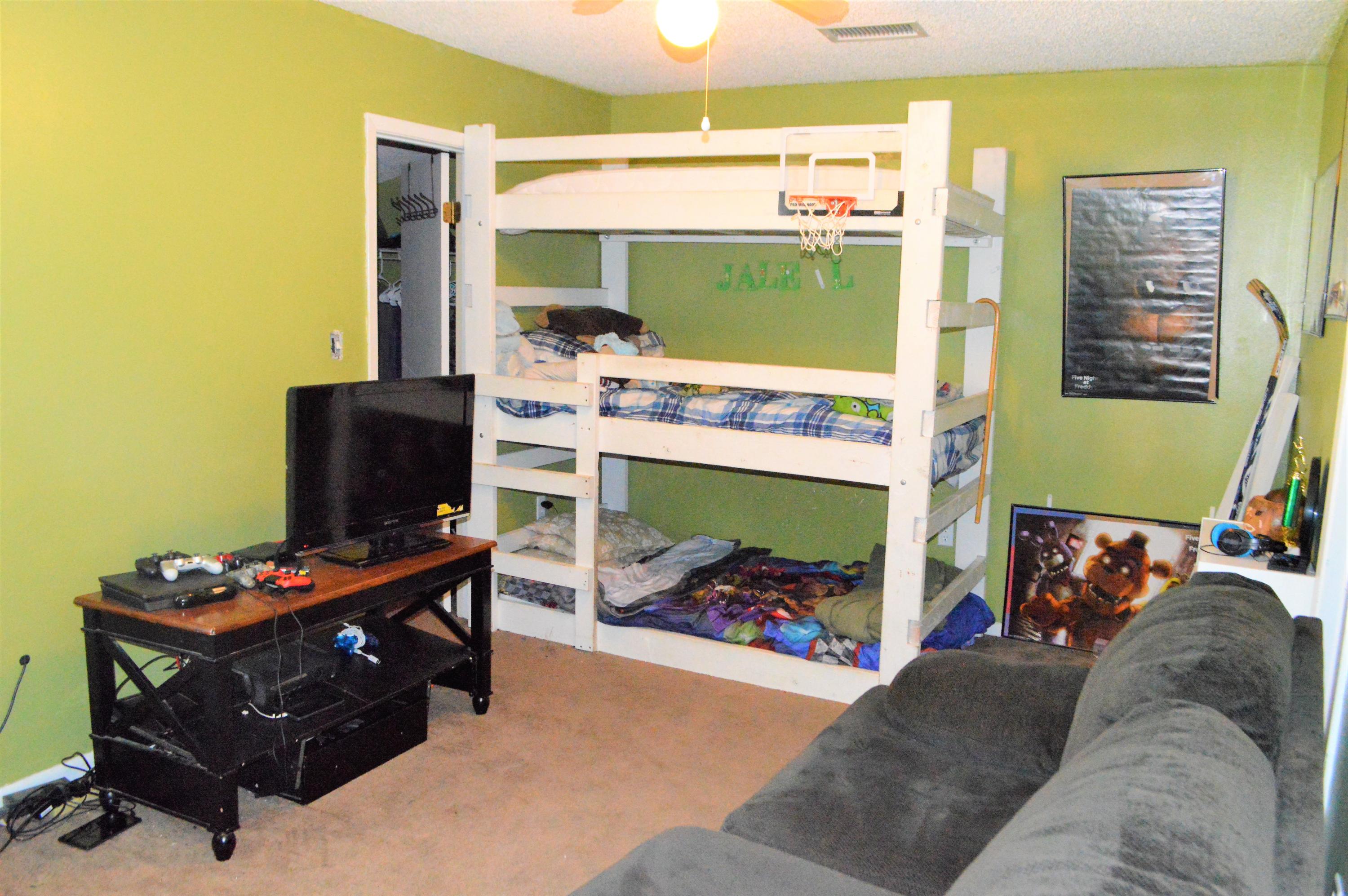 NAVARRE S/D 2ND ADDN - Residential