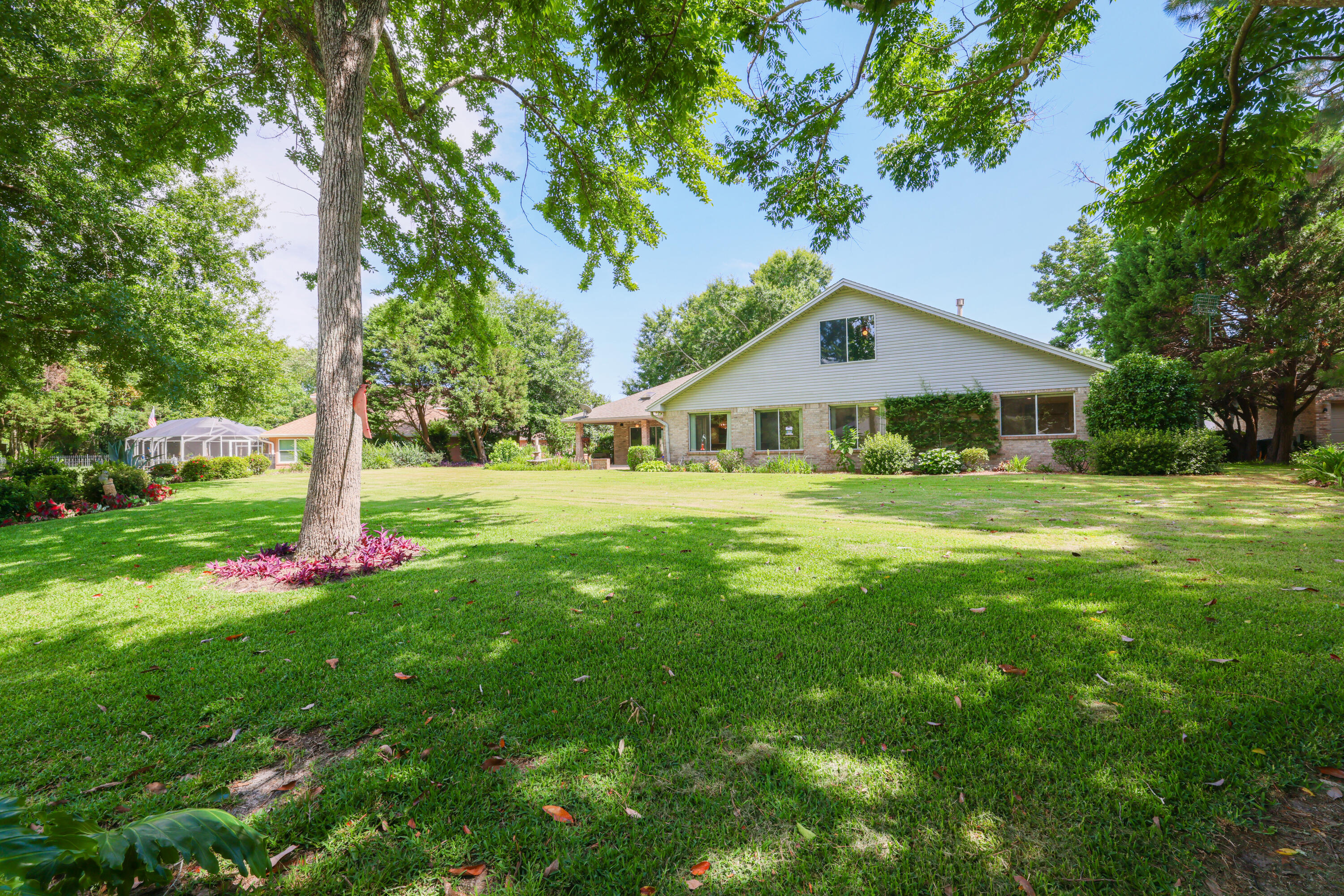 GLENLAKE PH 2 - Residential