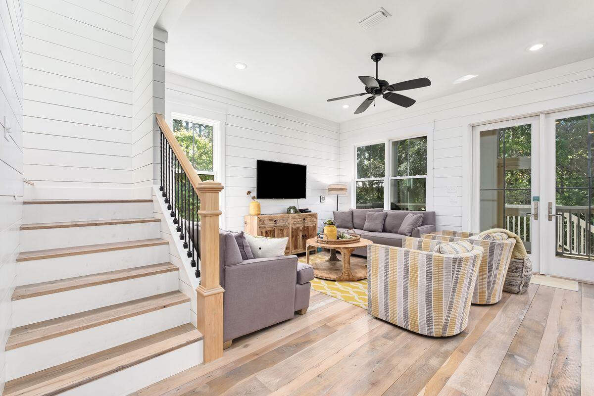 THE HAMMOCKS OF SEAGROVE - Residential