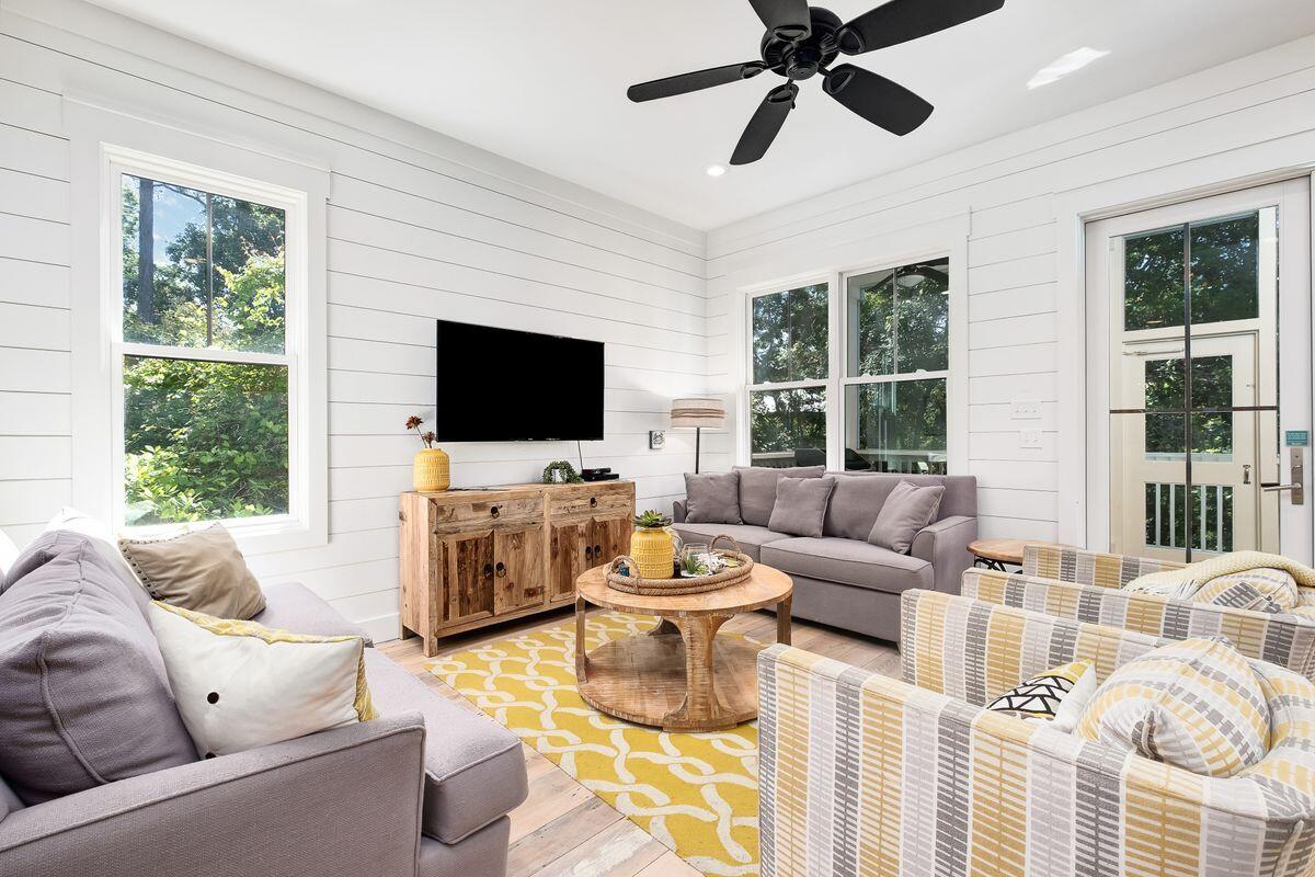 THE HAMMOCKS OF SEAGROVE - Residential