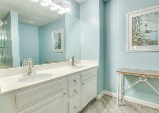 TIDES AT TOPS'L - Residential