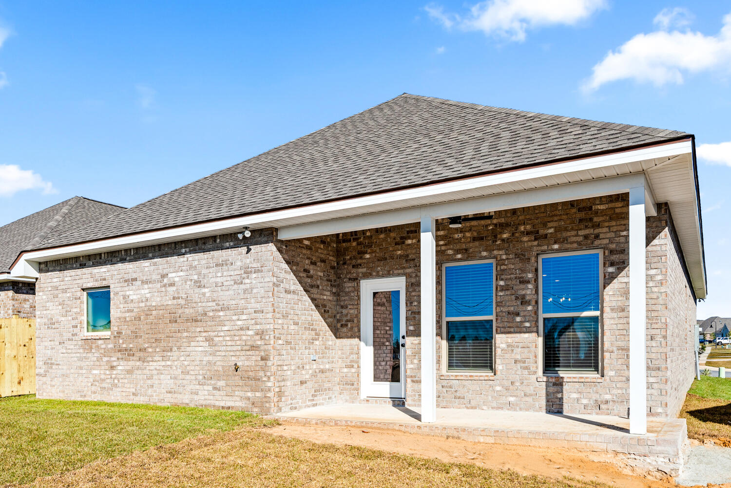 THE BLUFFS AT LAFAYETTE - Residential