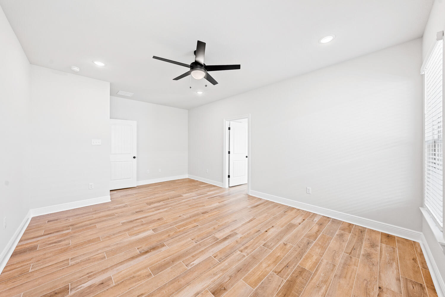 THE BLUFFS AT LAFAYETTE - Residential