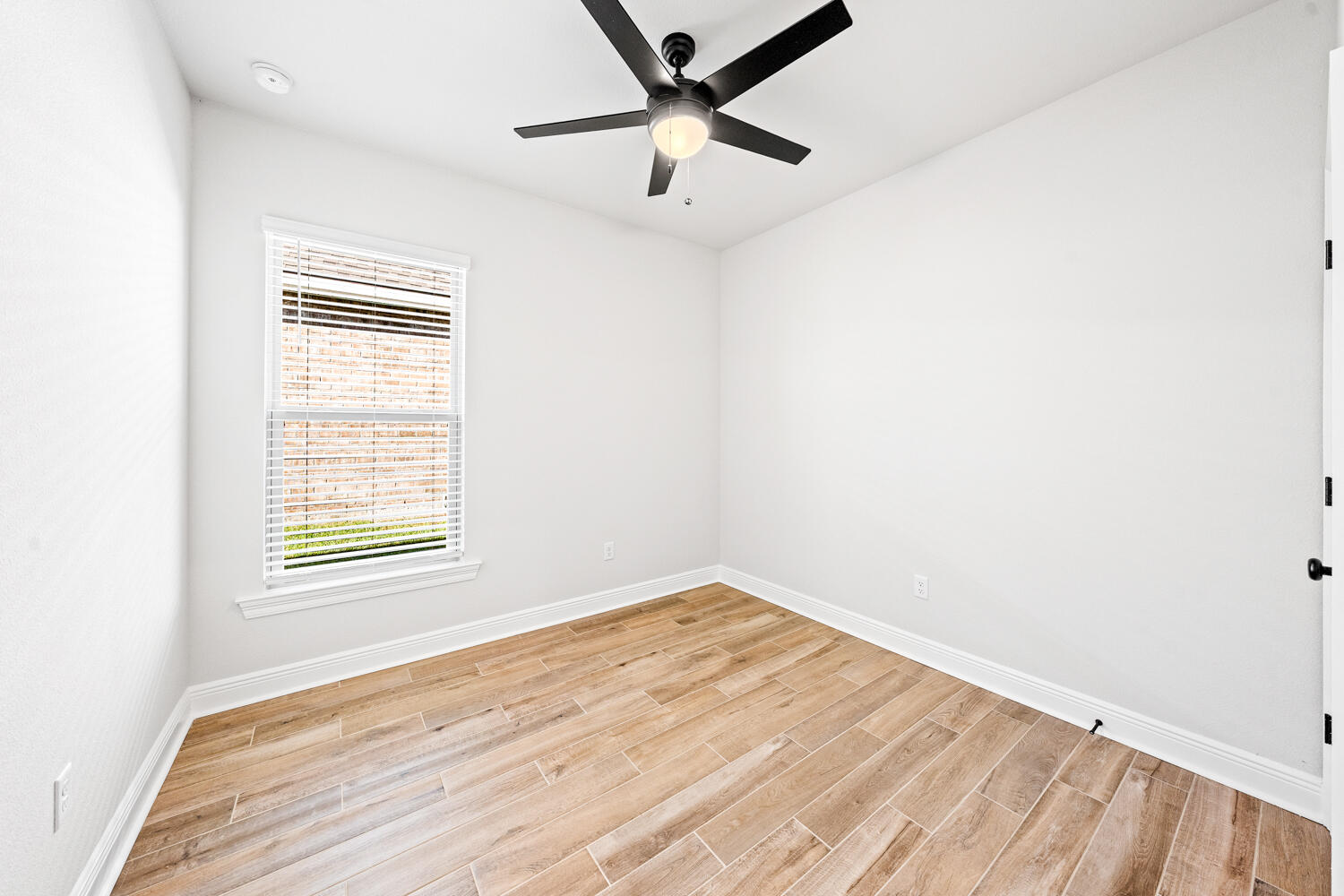 THE BLUFFS AT LAFAYETTE - Residential