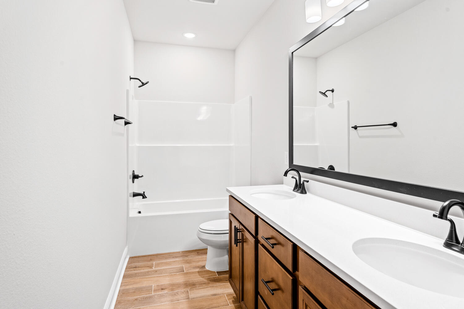 THE BLUFFS AT LAFAYETTE - Residential