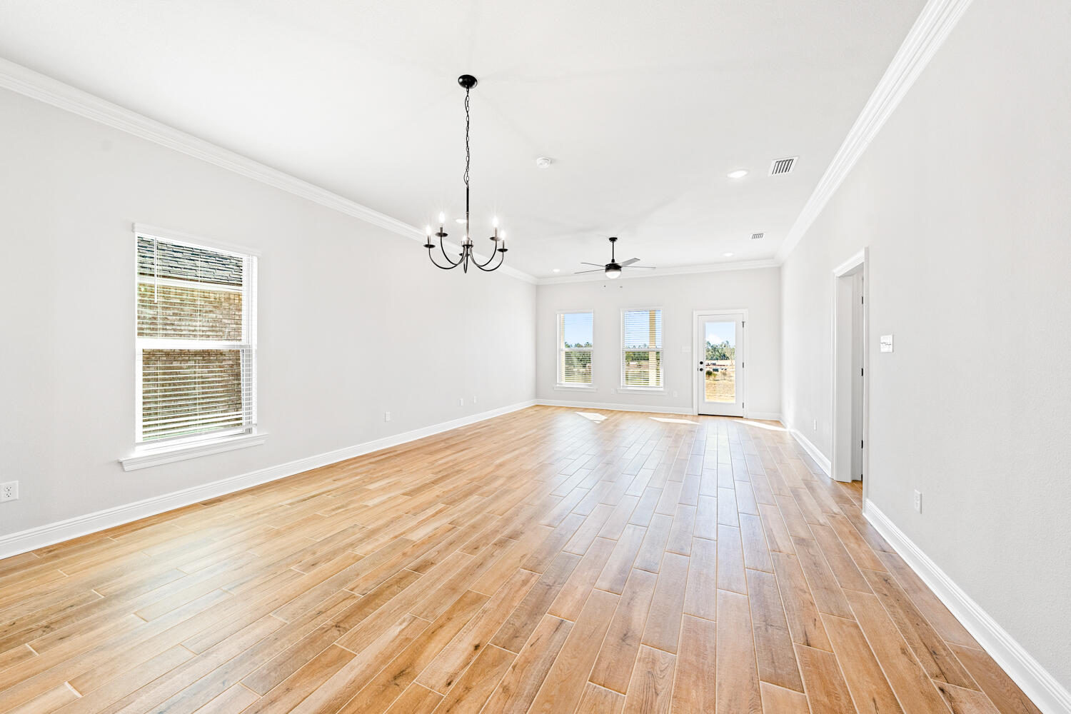 THE BLUFFS AT LAFAYETTE - Residential