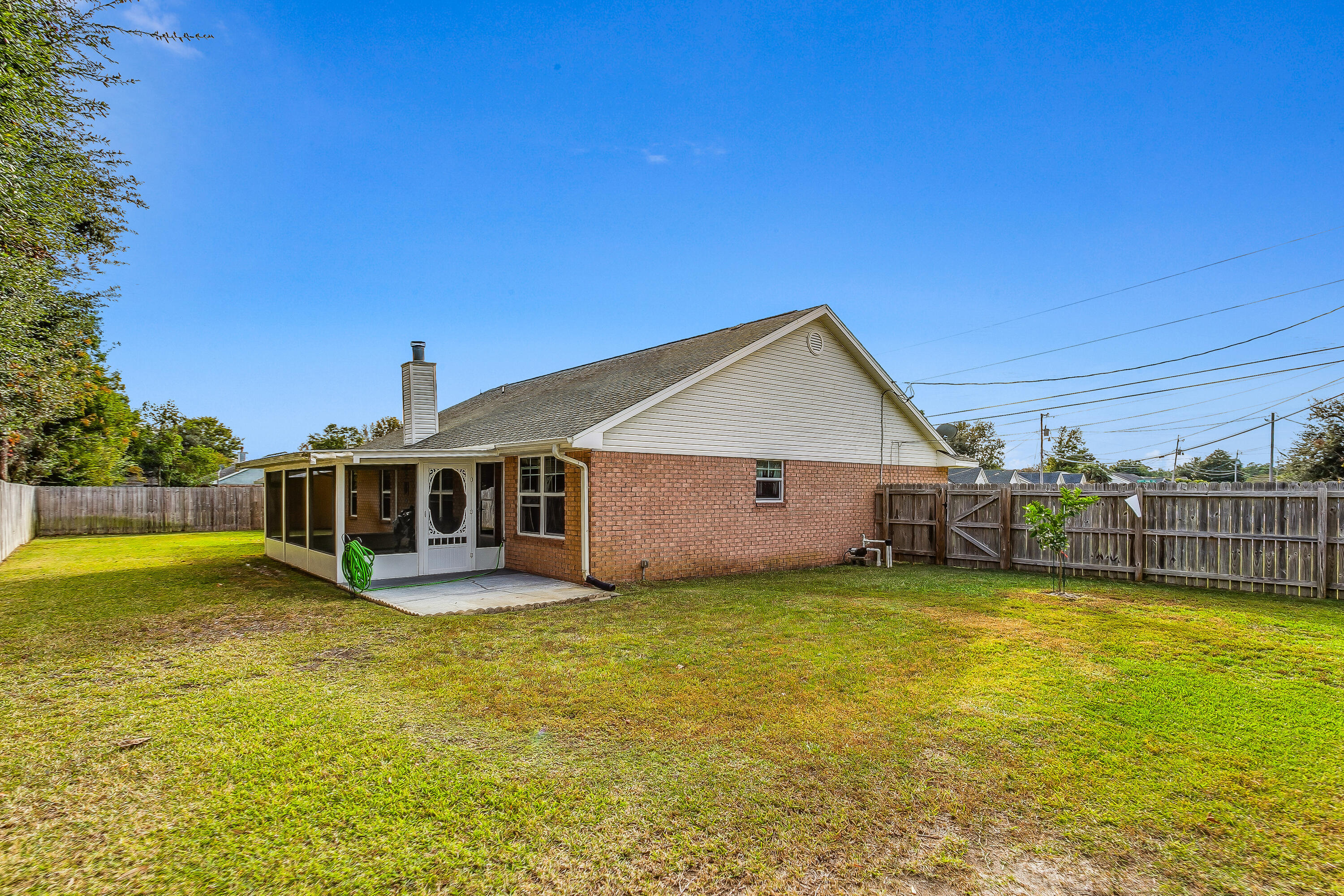 LIVE OAK - Residential