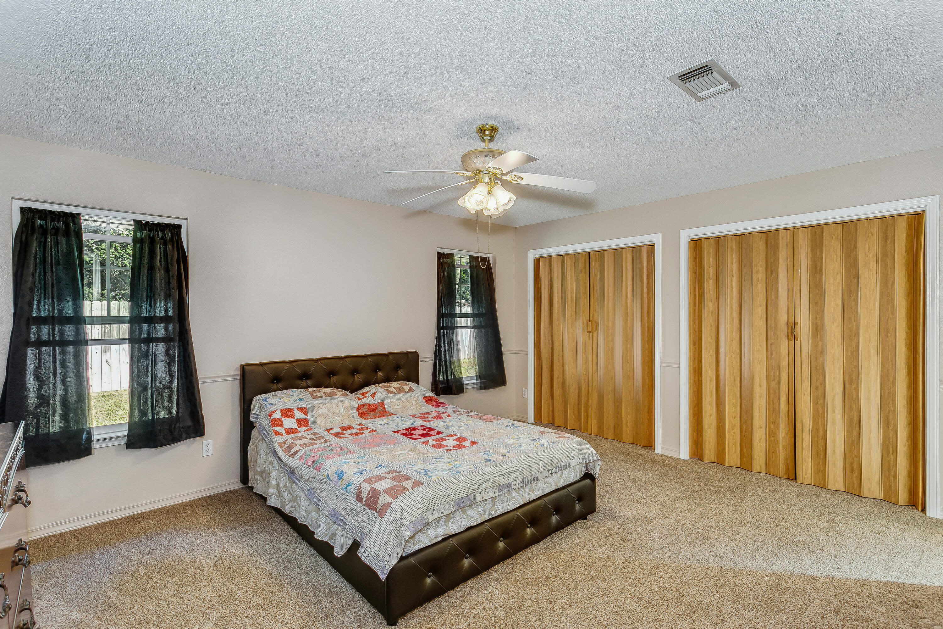 LIVE OAK - Residential