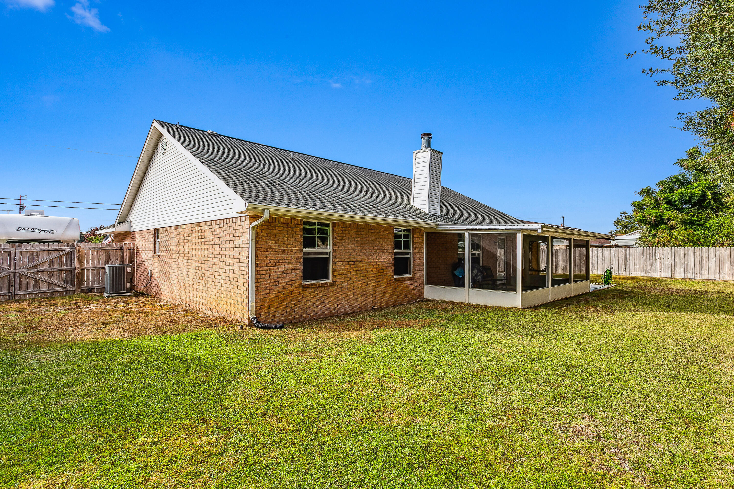LIVE OAK - Residential