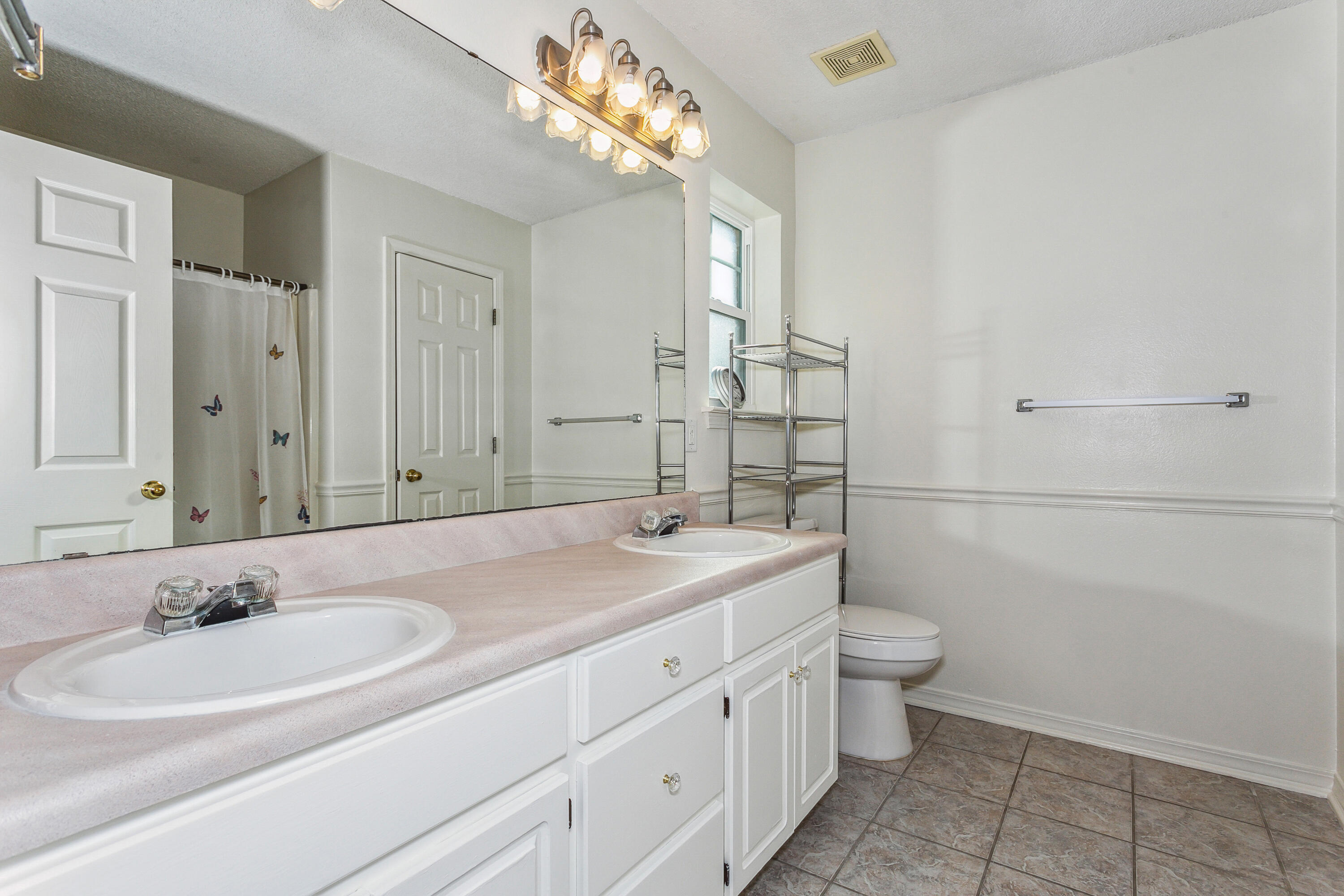 LIVE OAK - Residential