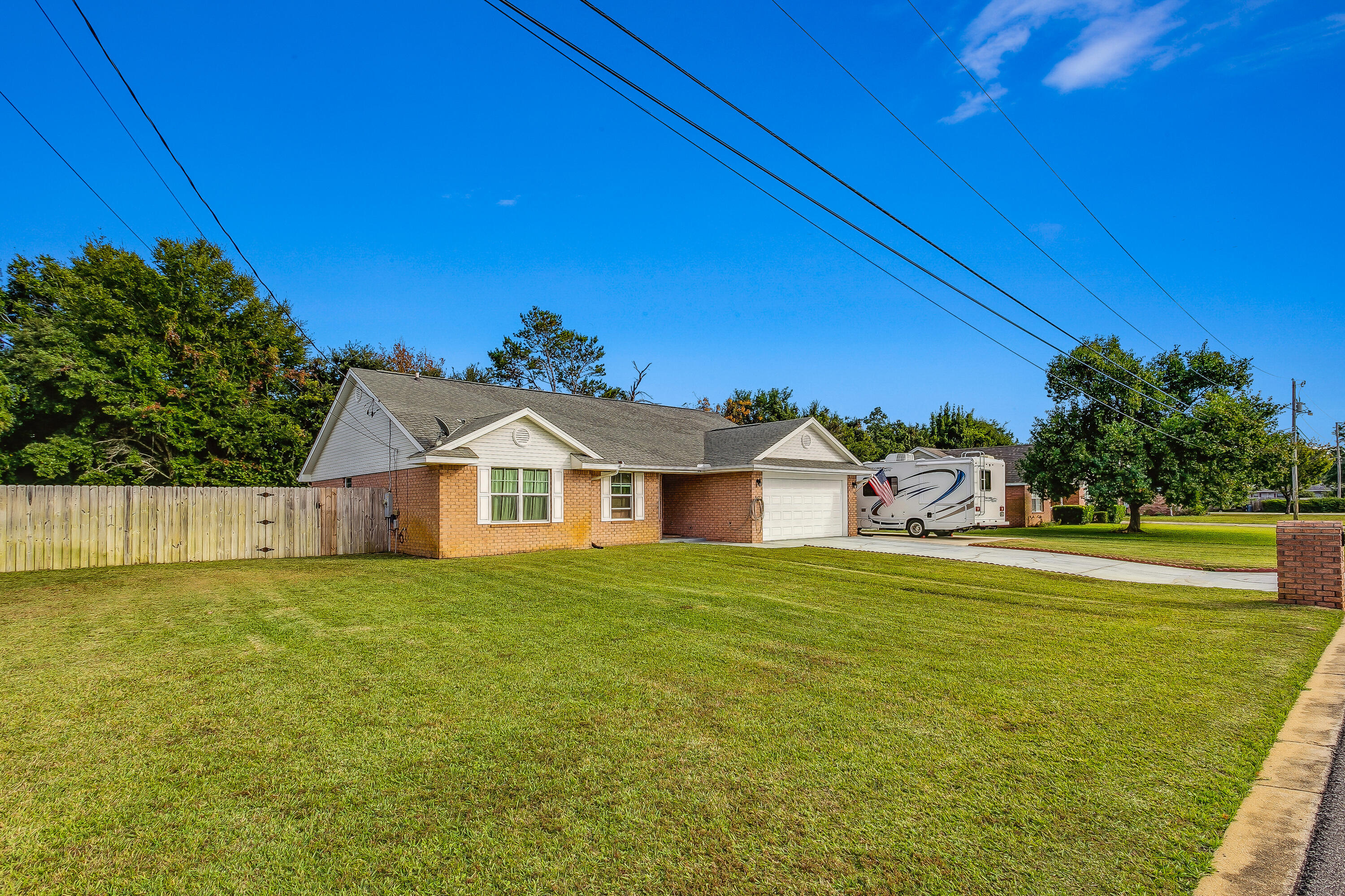 LIVE OAK - Residential