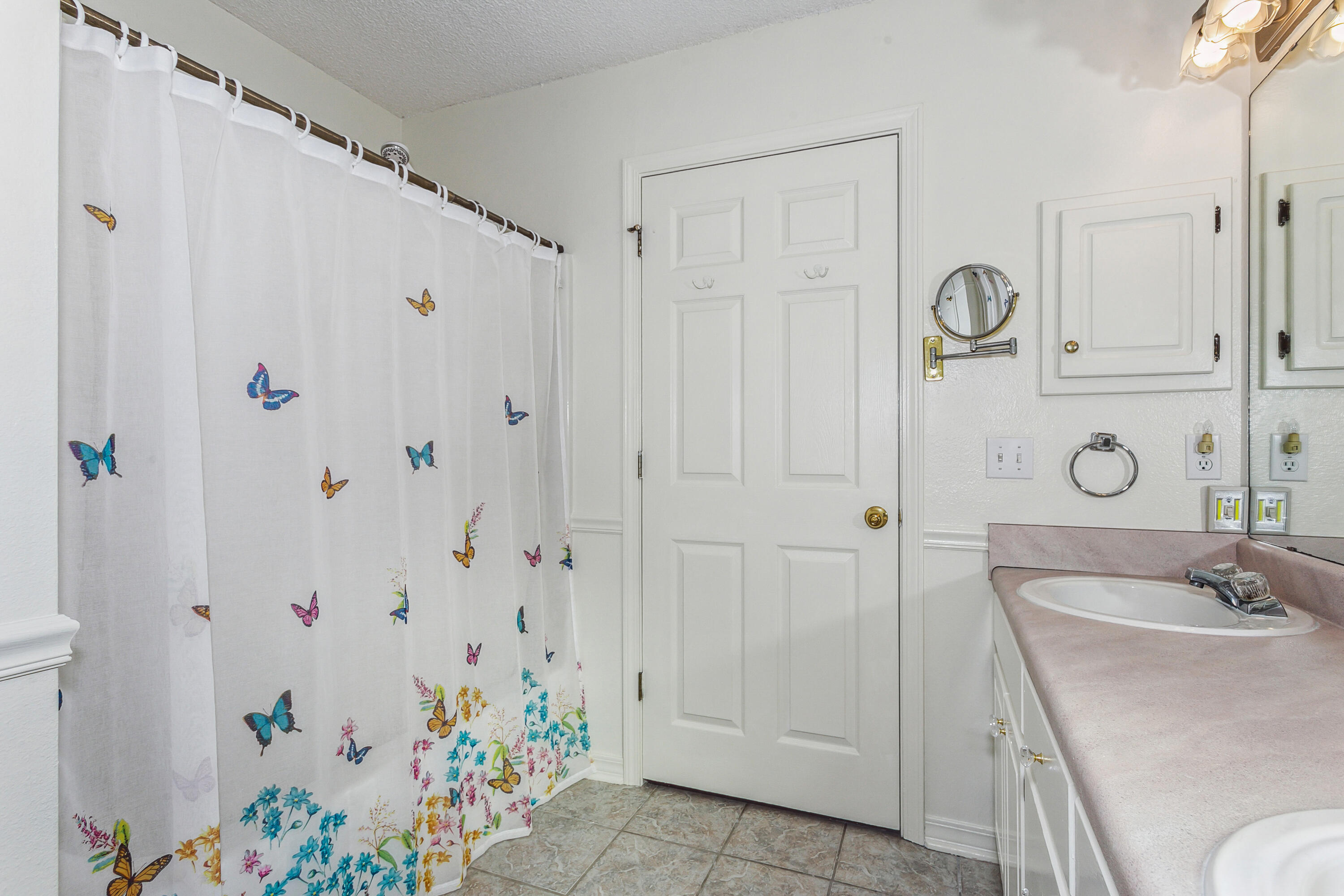 LIVE OAK - Residential