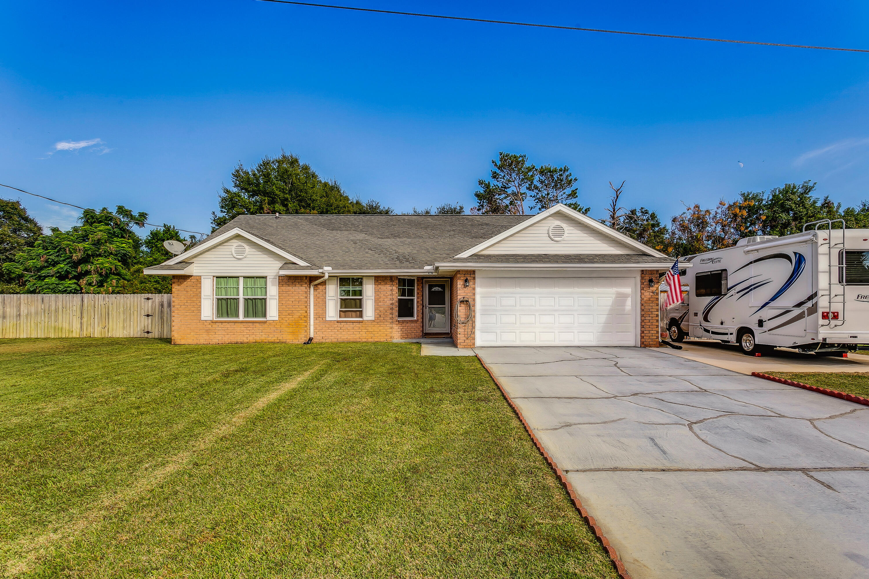 LIVE OAK - Residential