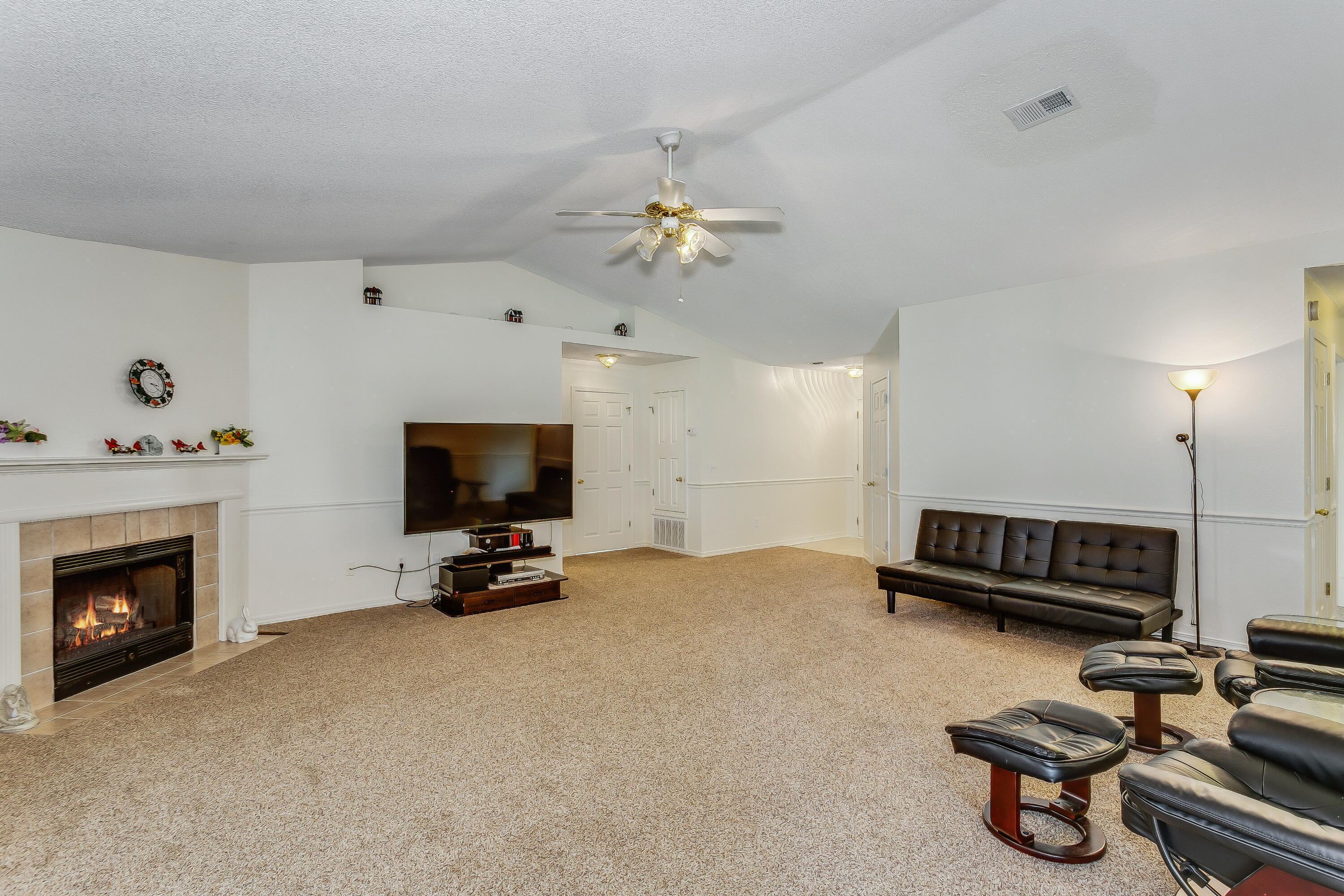 LIVE OAK - Residential