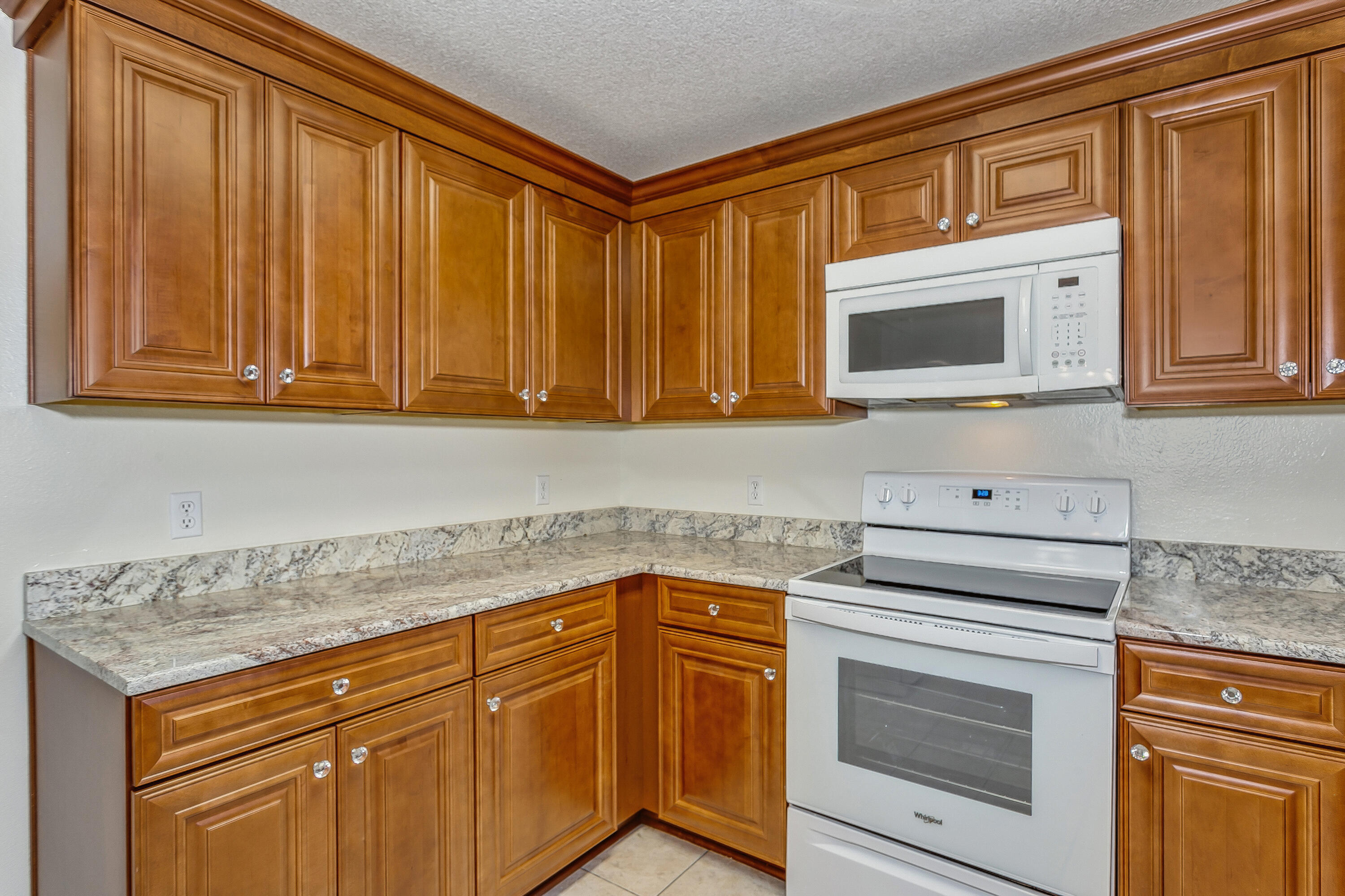 LIVE OAK - Residential