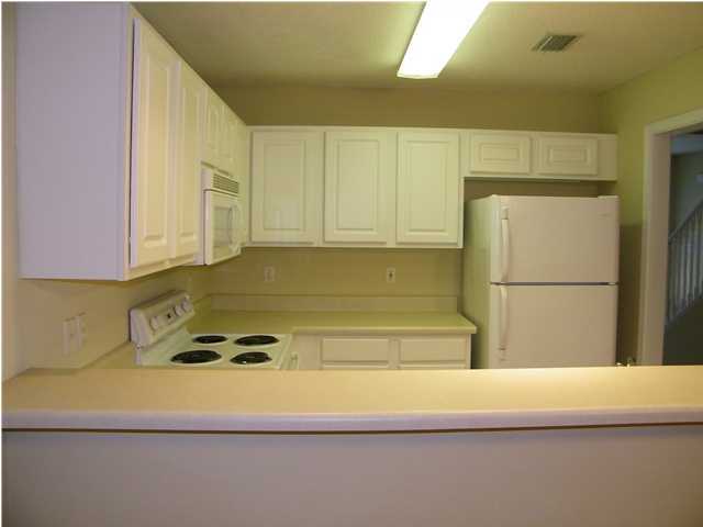 OAK PARK TOWNHOMES - Residential