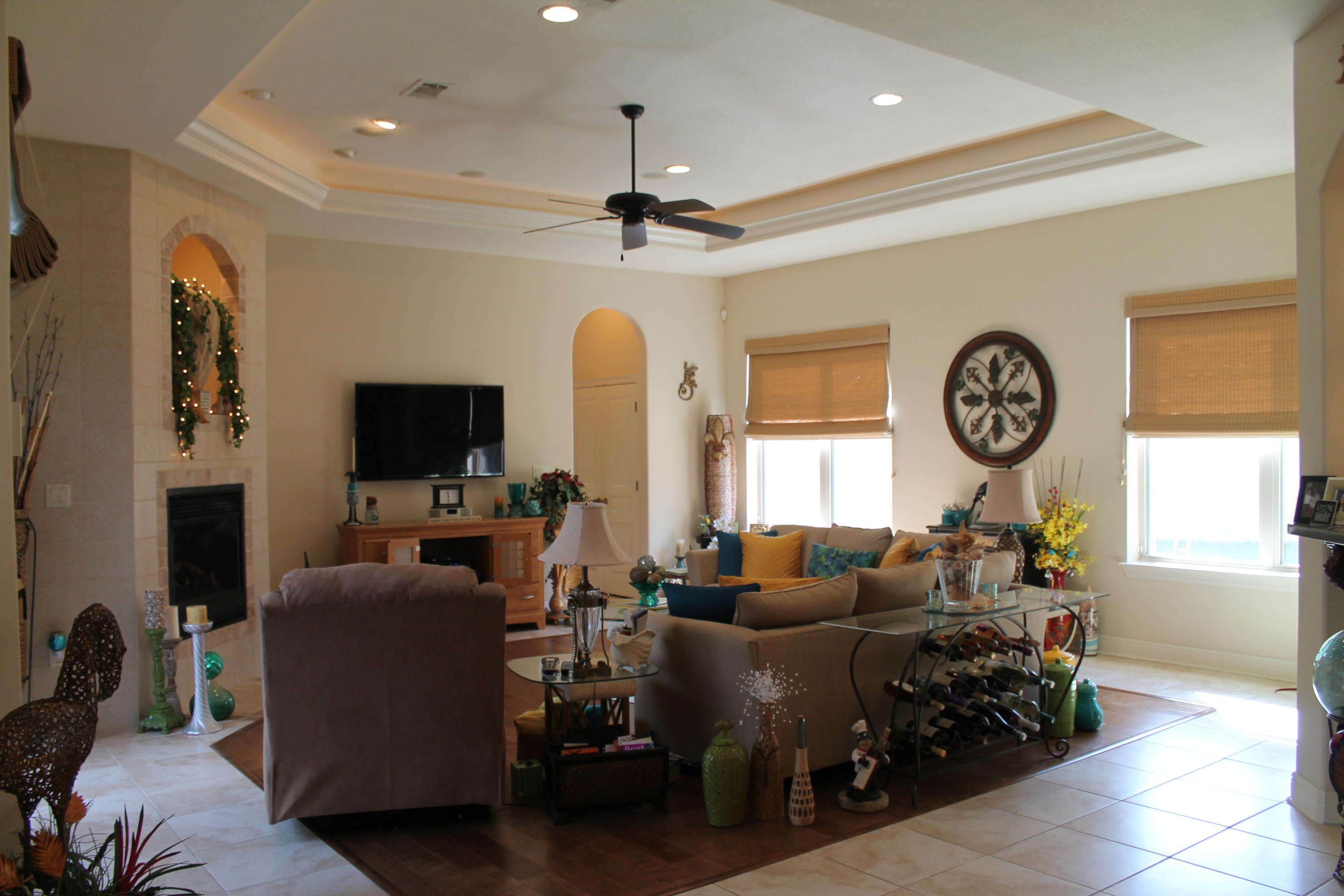 CHARDONNAY ESTATES - Residential