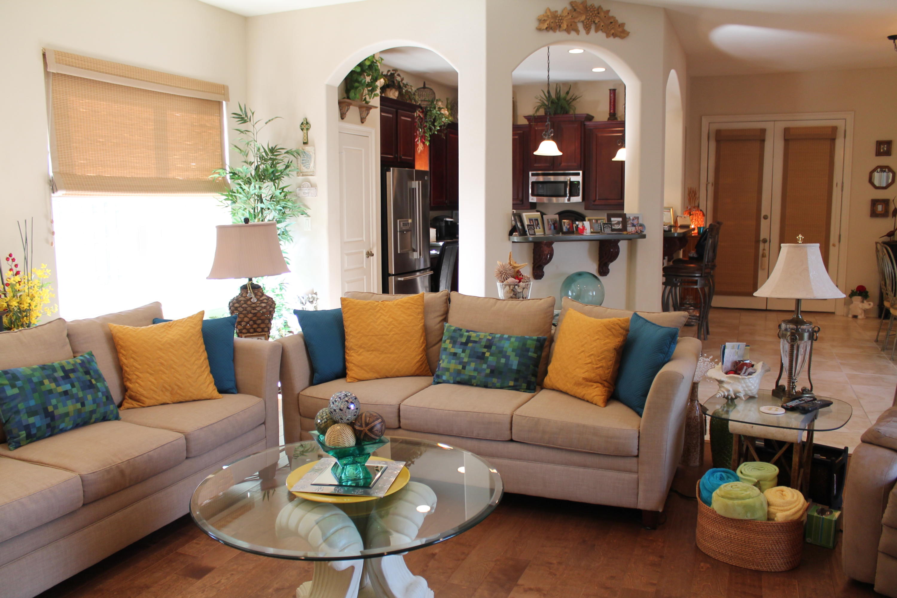 CHARDONNAY ESTATES - Residential