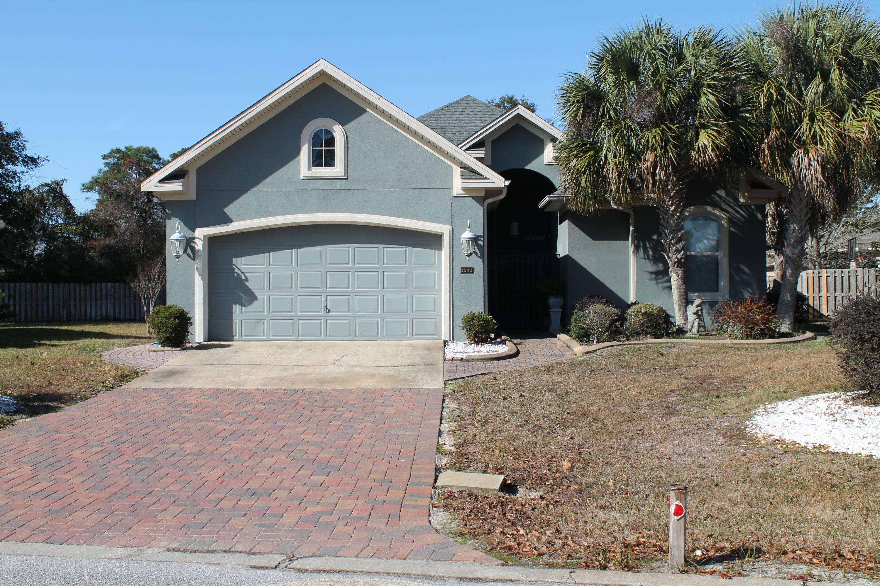 CHARDONNAY ESTATES - Residential