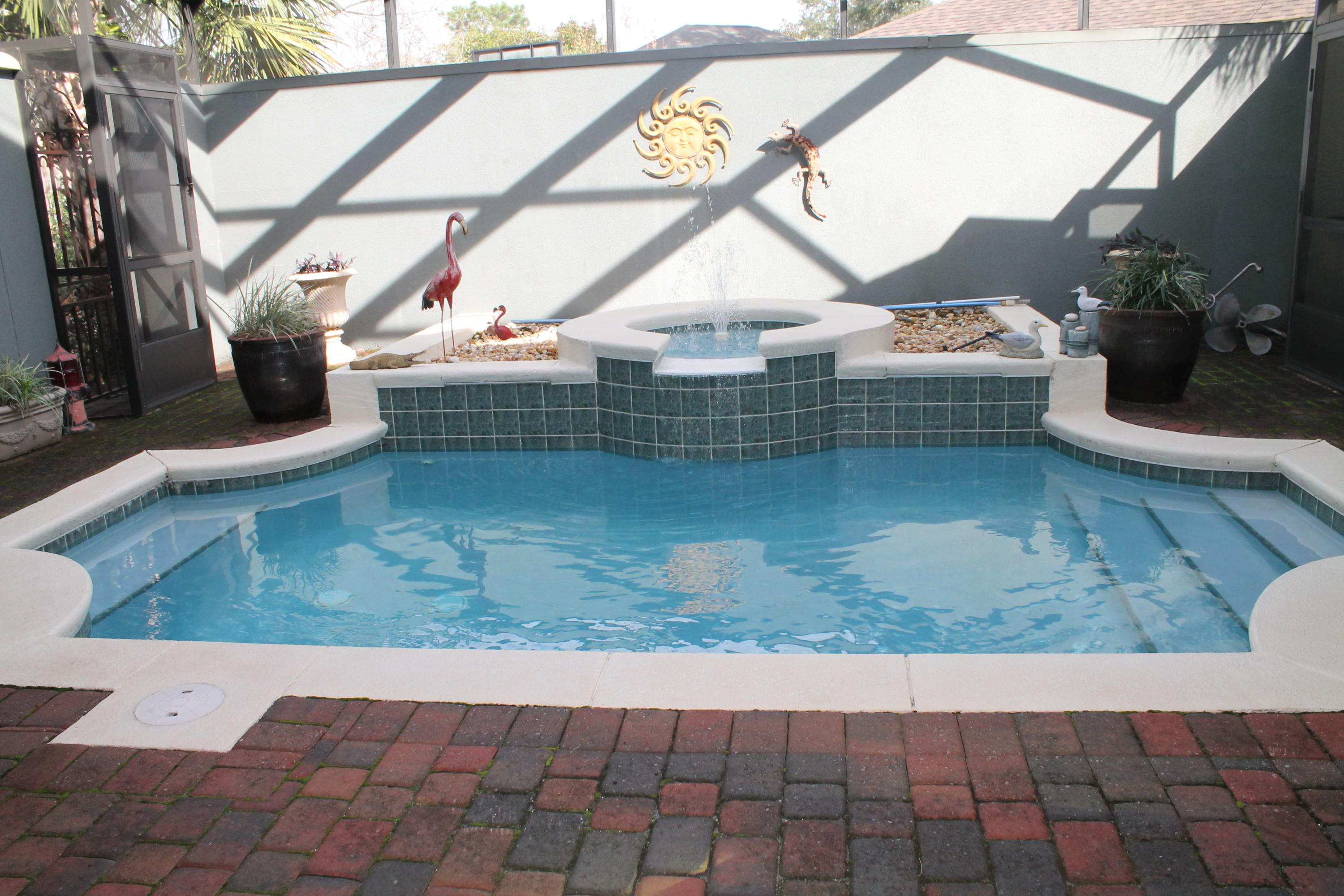 CHARDONNAY ESTATES - Residential