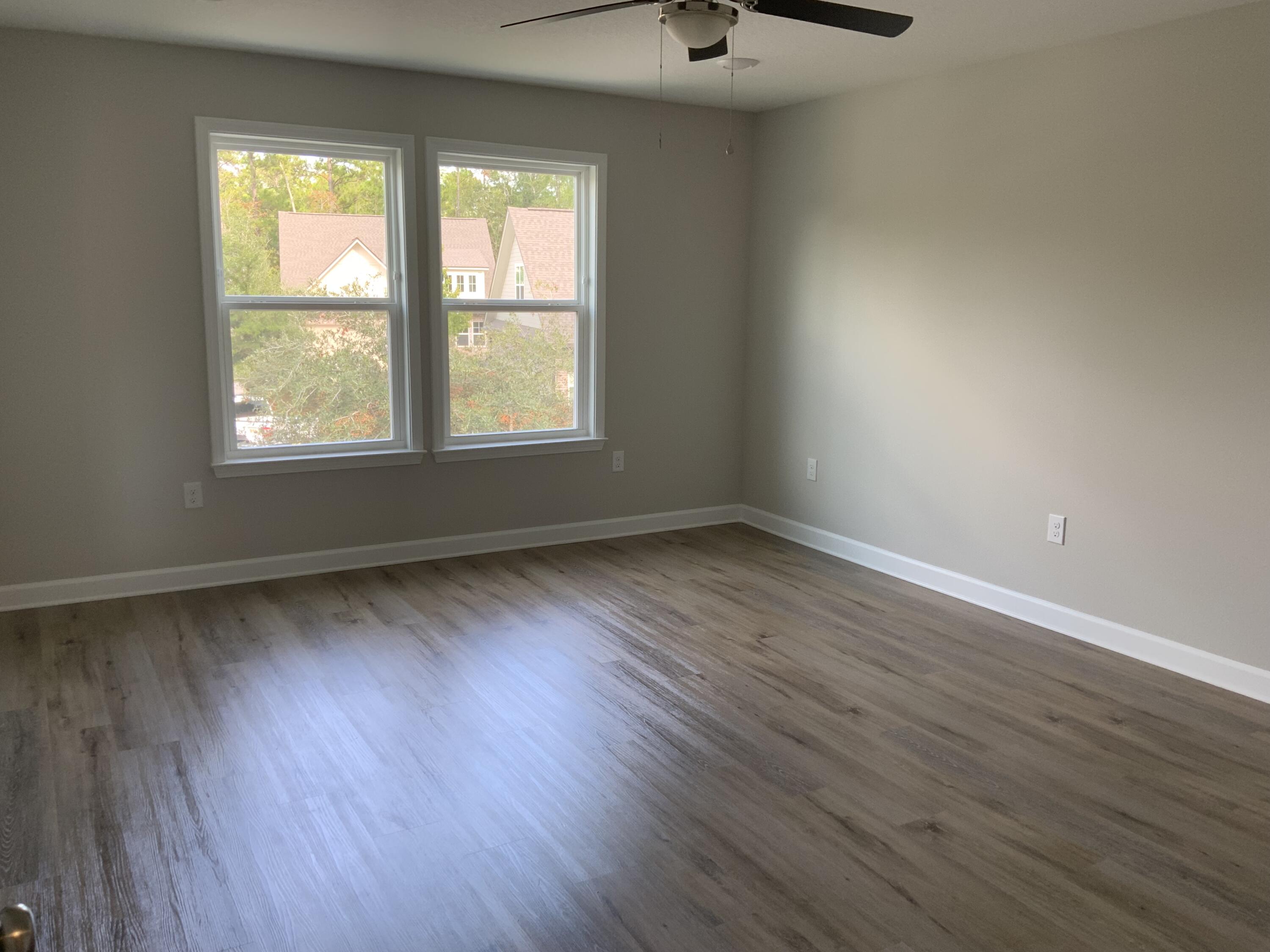 LAUREL OAKS S/D - Residential