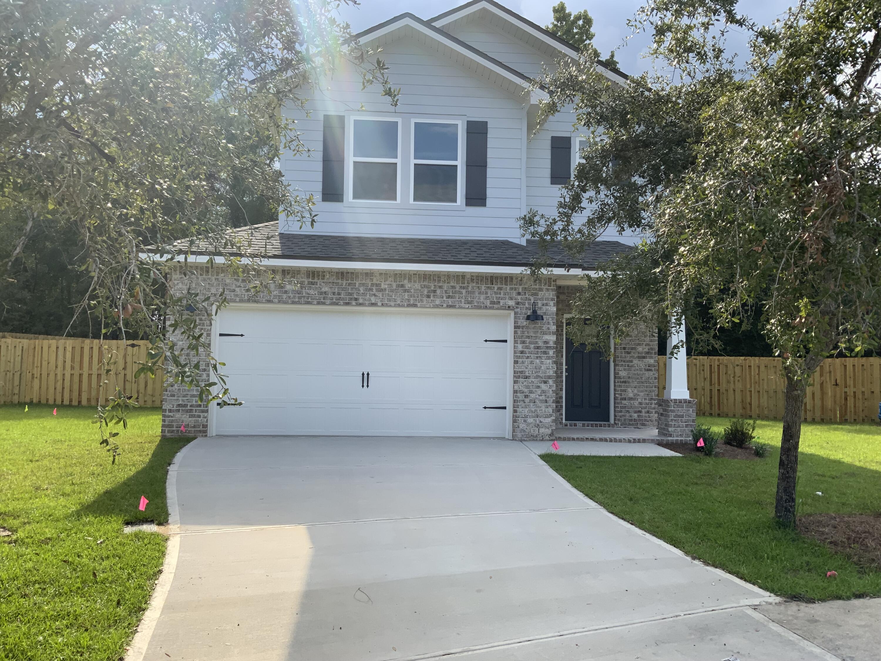 LAUREL OAKS S/D - Residential