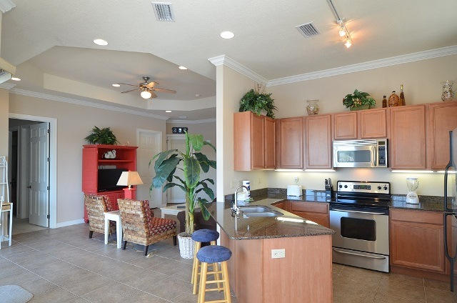 CRYSTAL COVE - Residential