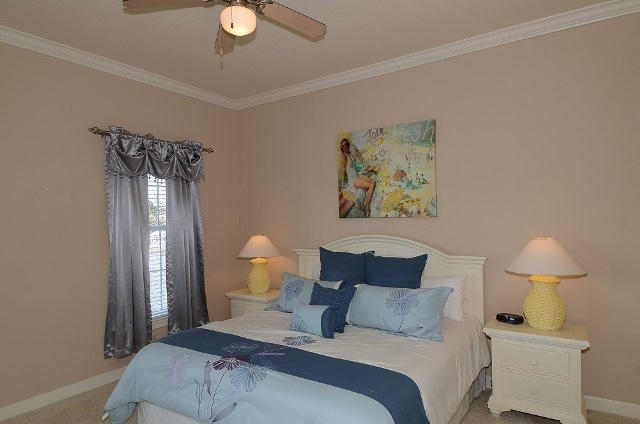 CRYSTAL COVE - Residential