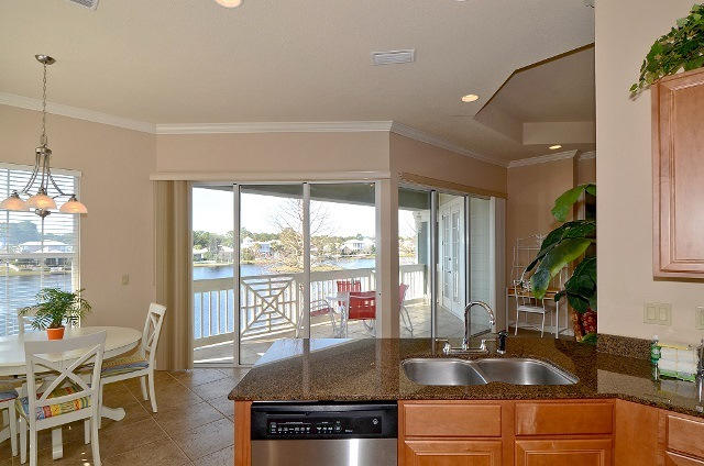 CRYSTAL COVE - Residential