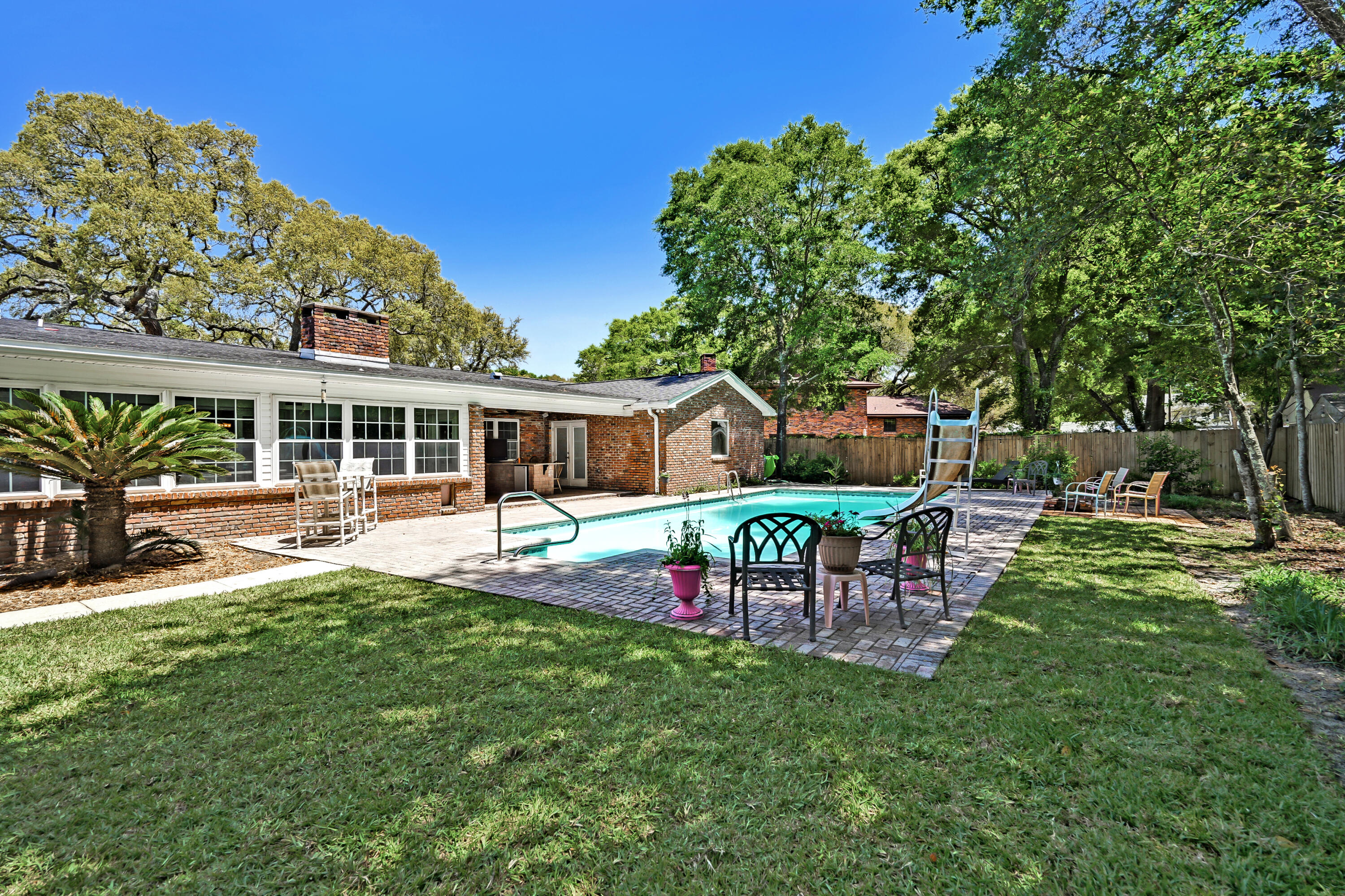 FOREST PARK - Residential