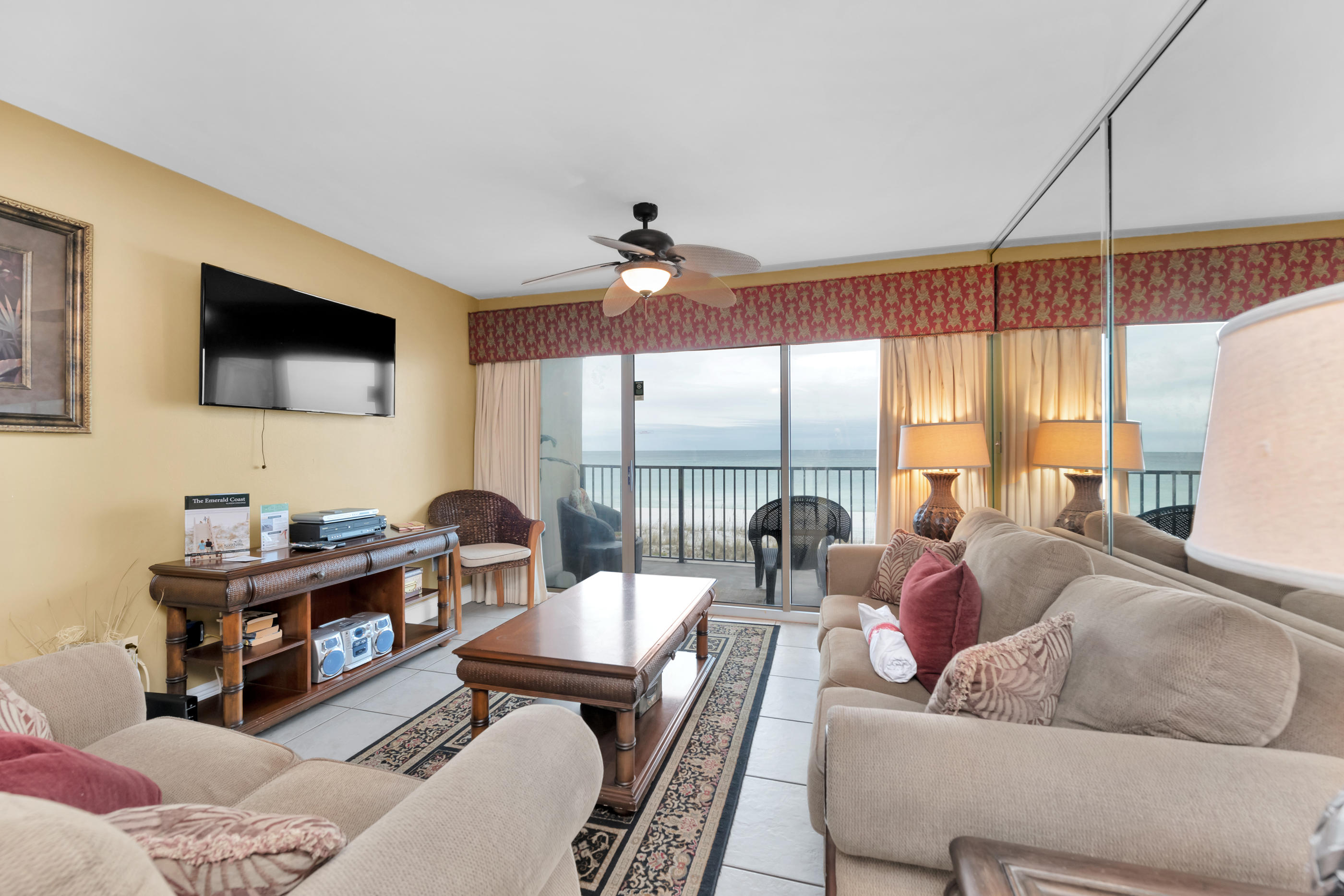 EMERALD TOWERS WEST CONDO - Residential