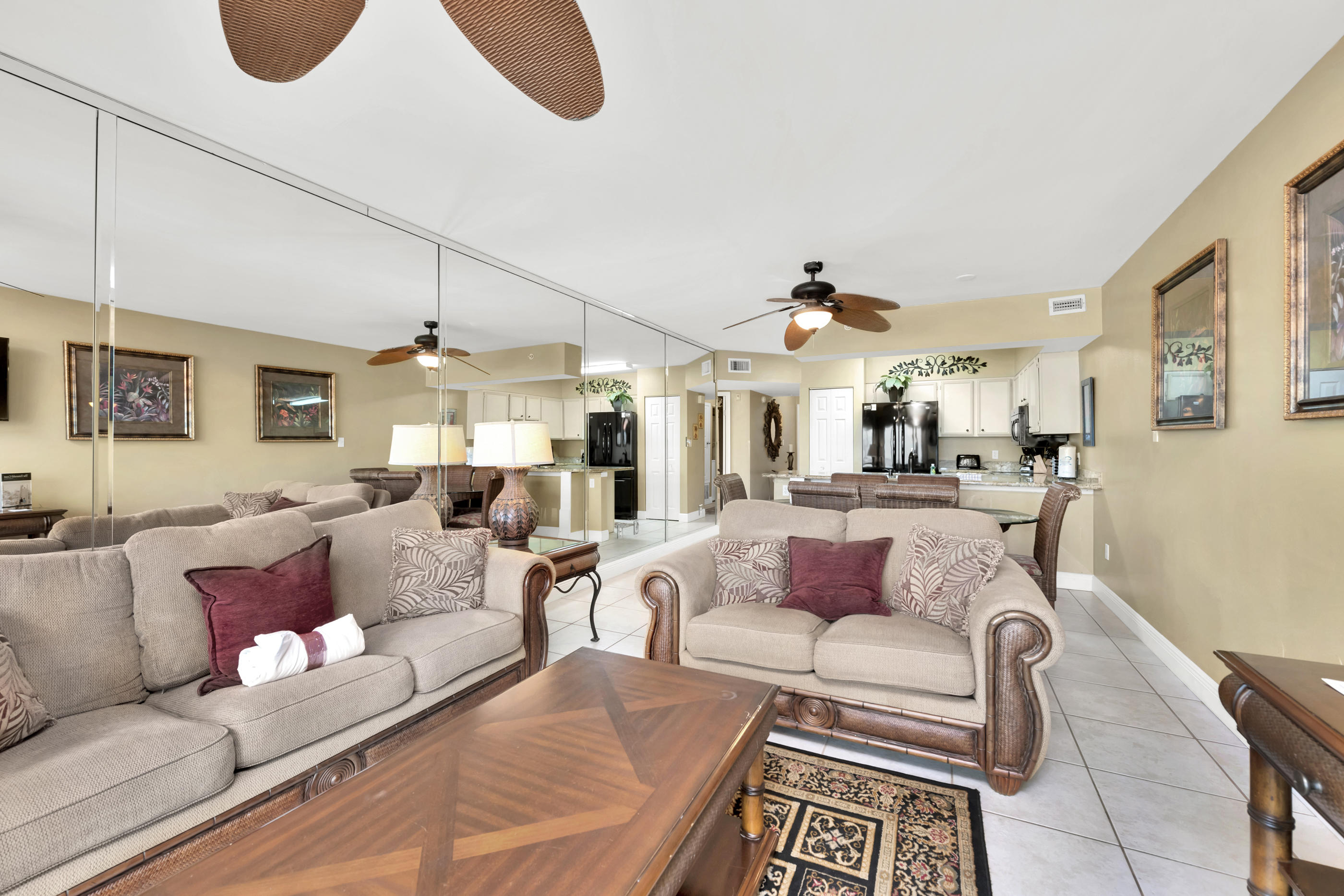 EMERALD TOWERS WEST CONDO - Residential