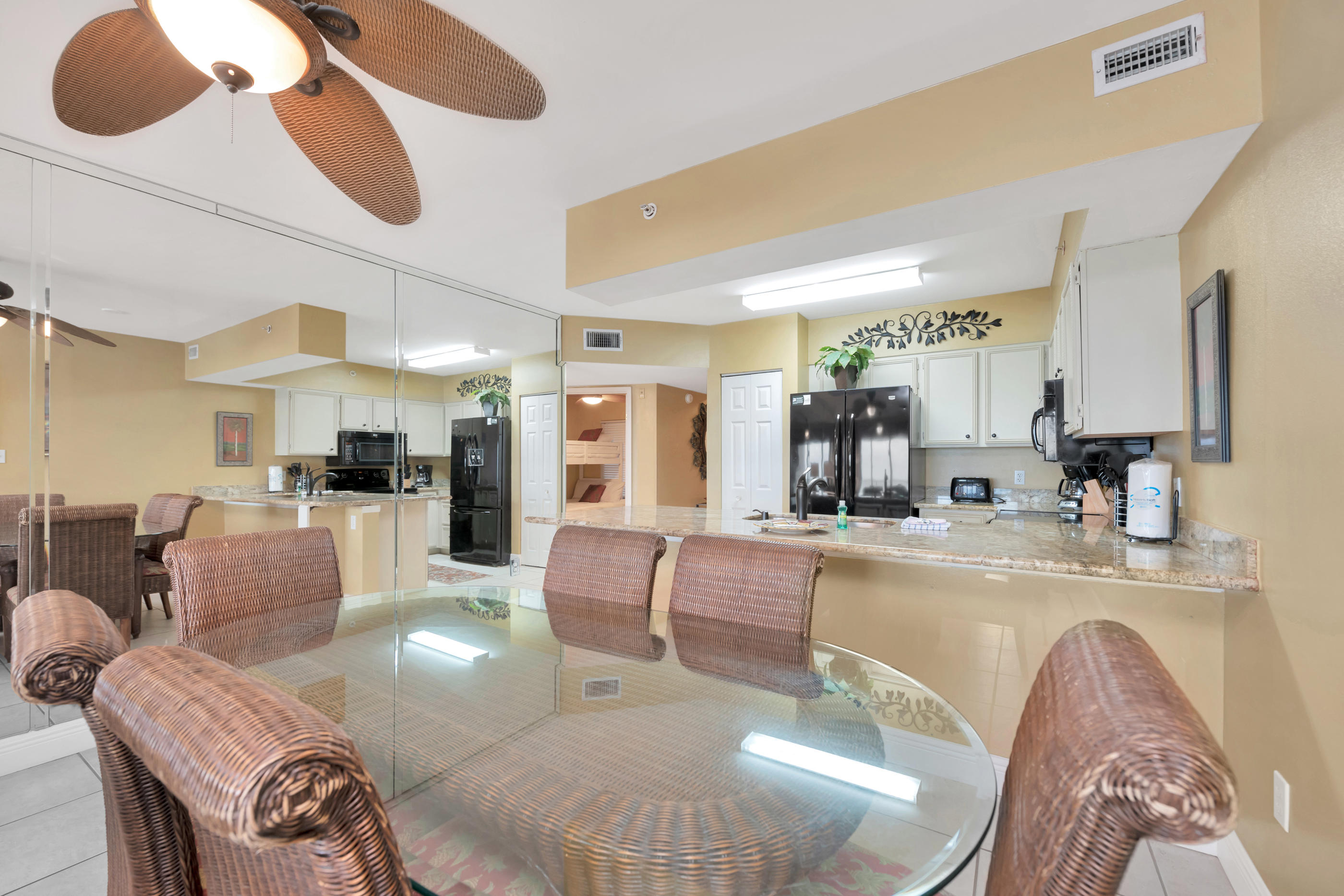 EMERALD TOWERS WEST CONDO - Residential