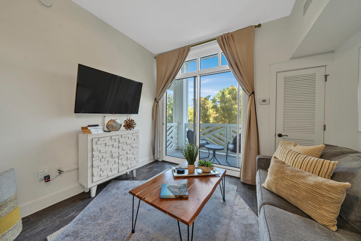PILOT HOUSE - Residential