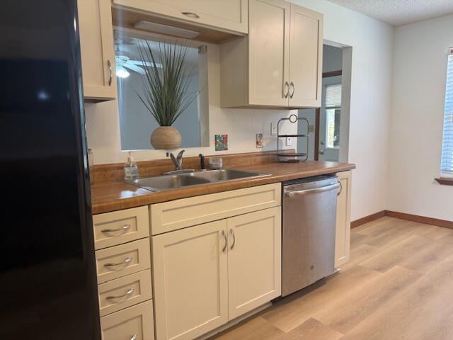 FOX DEN VILLAGES - Residential