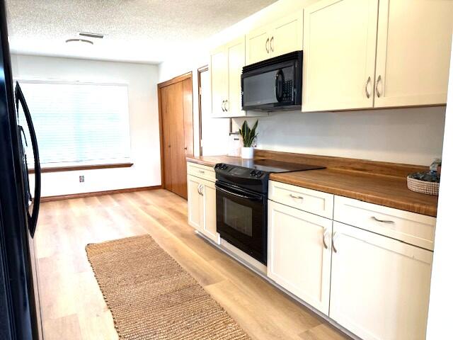 FOX DEN VILLAGES - Residential