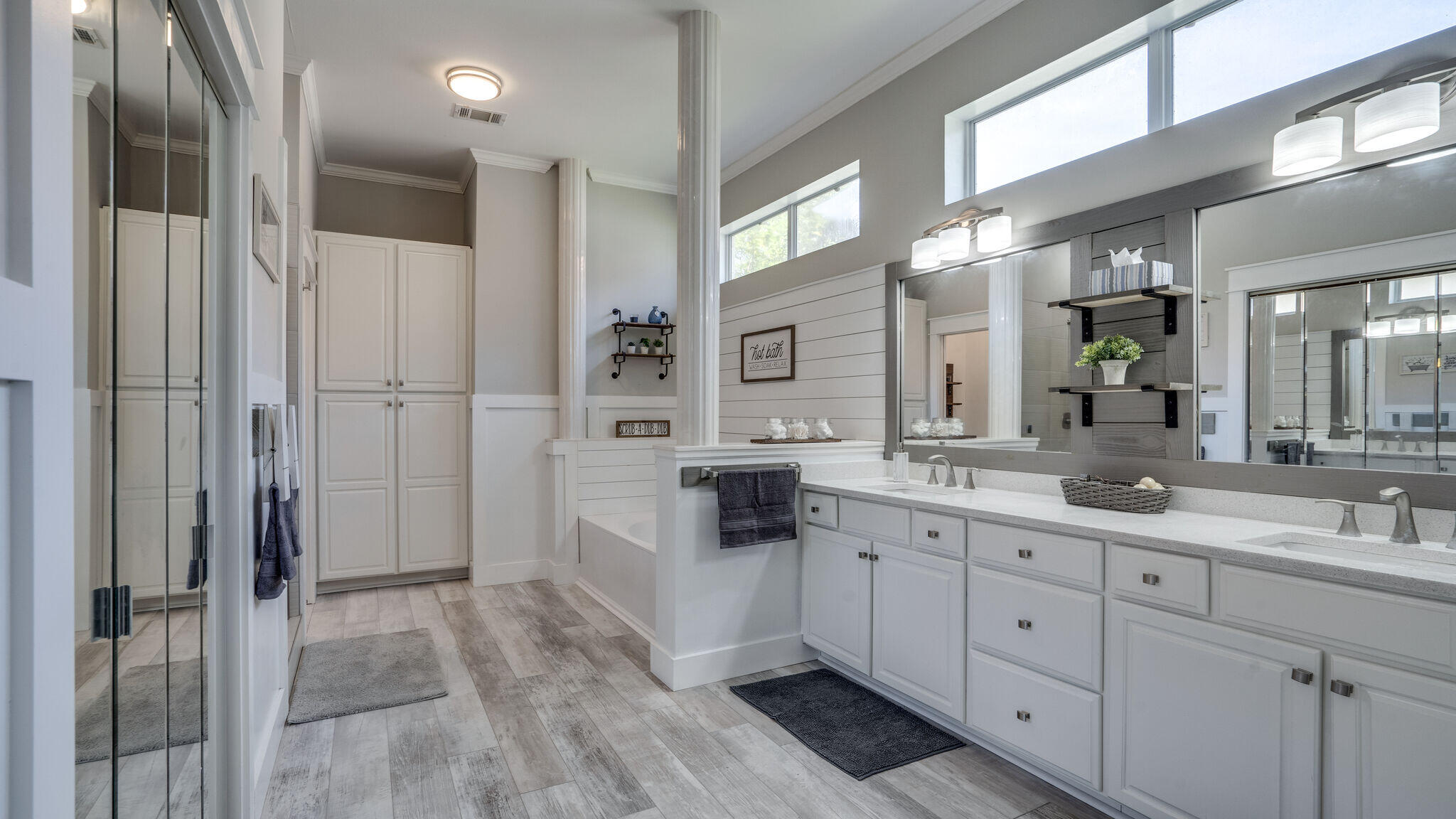 EMERALD BAY PH 1A - Residential