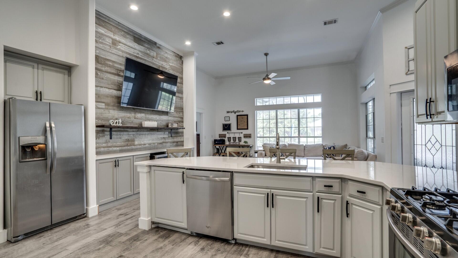 EMERALD BAY PH 1A - Residential