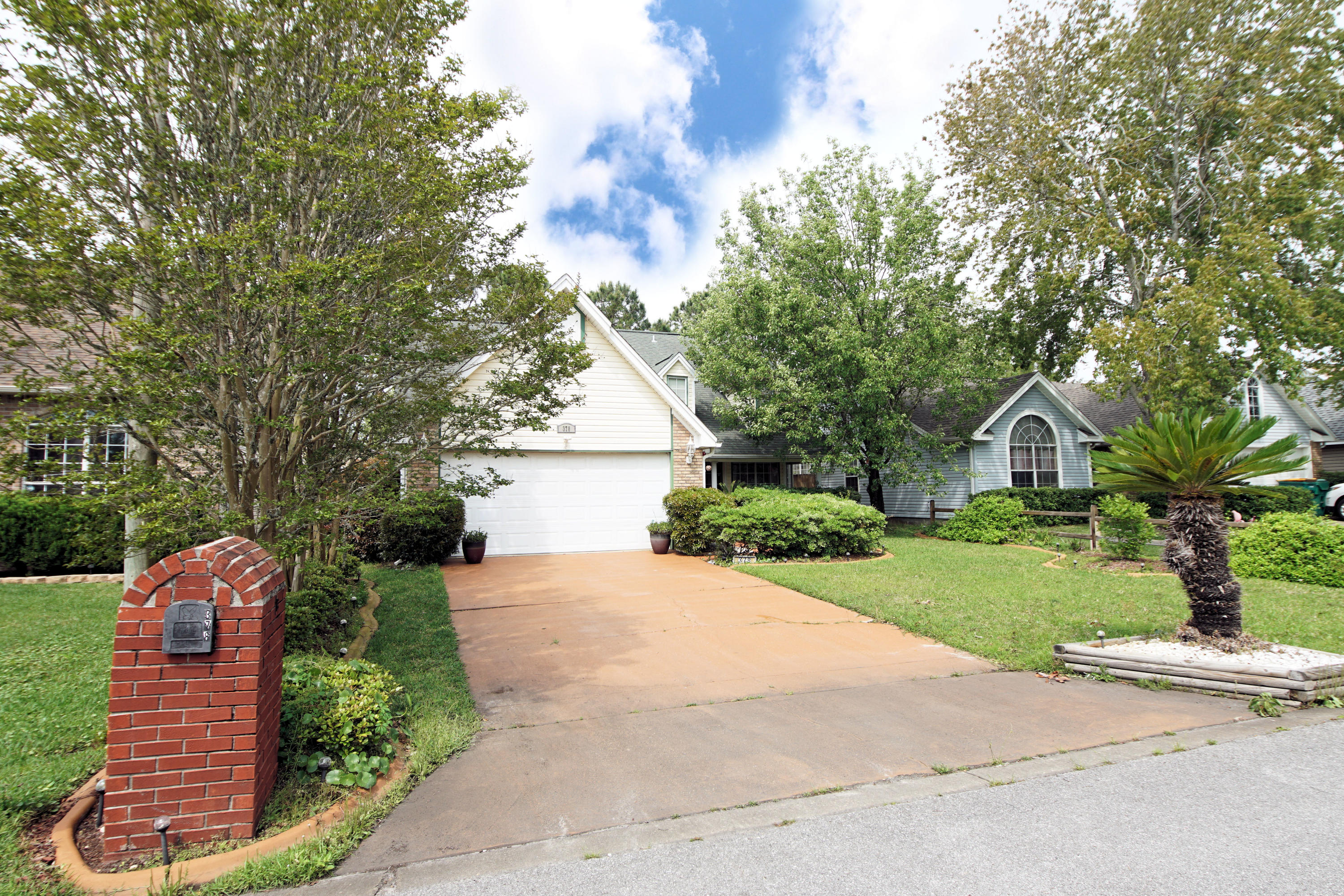 BROOKWOOD - Residential