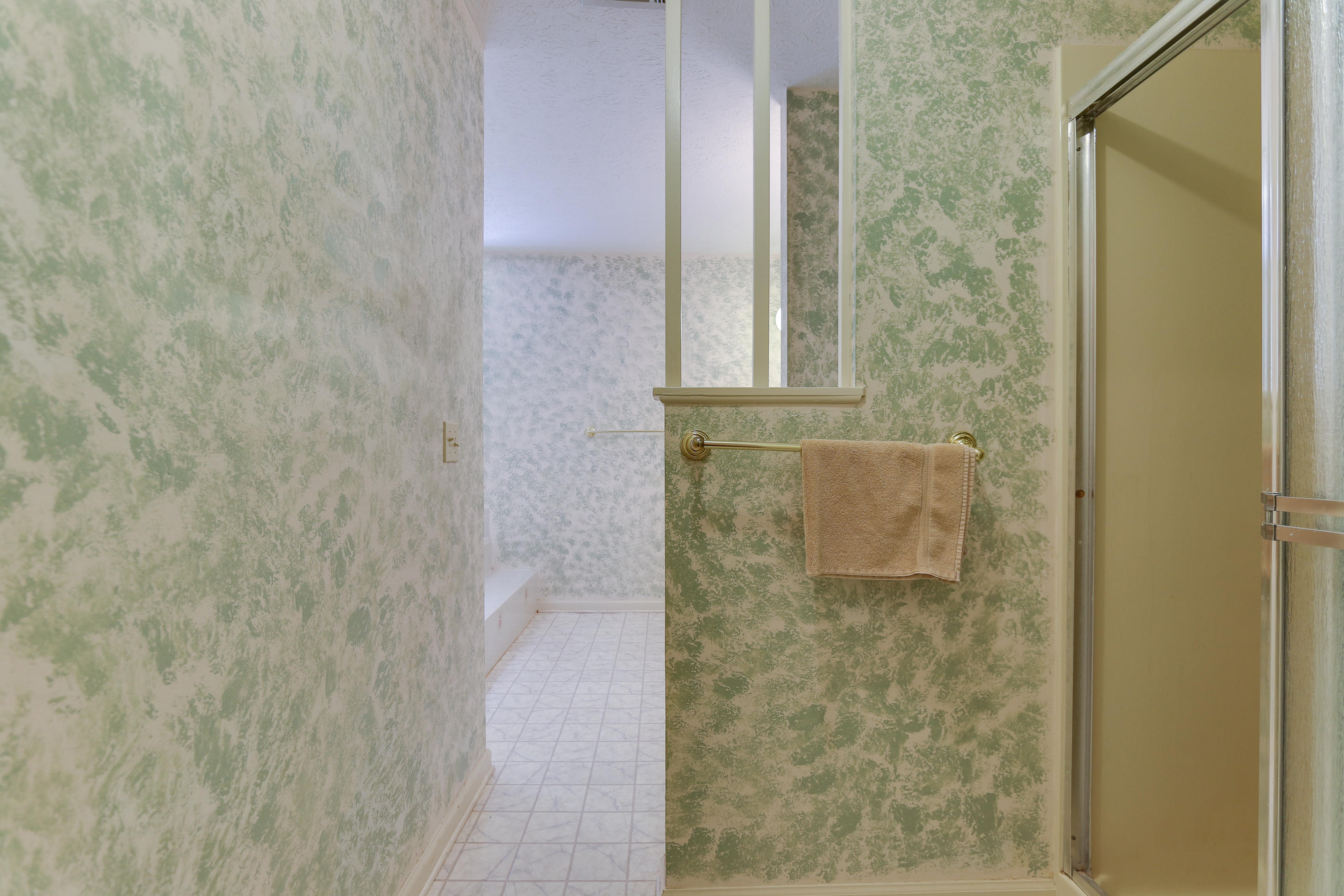 BAYWOOD SHORE ESTATES UNIT 5 - Residential