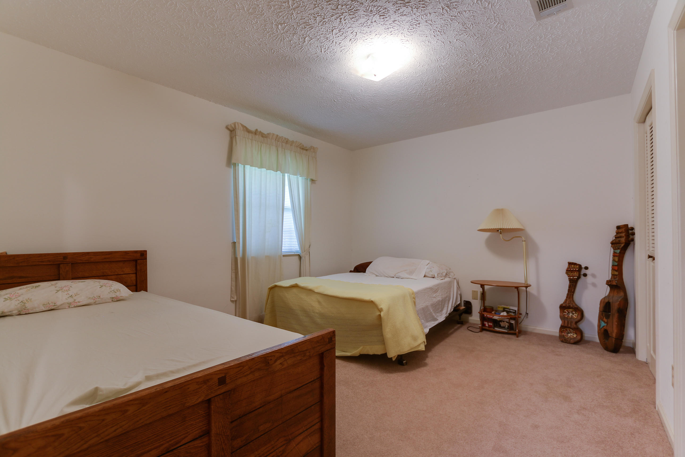BAYWOOD SHORE ESTATES UNIT 5 - Residential