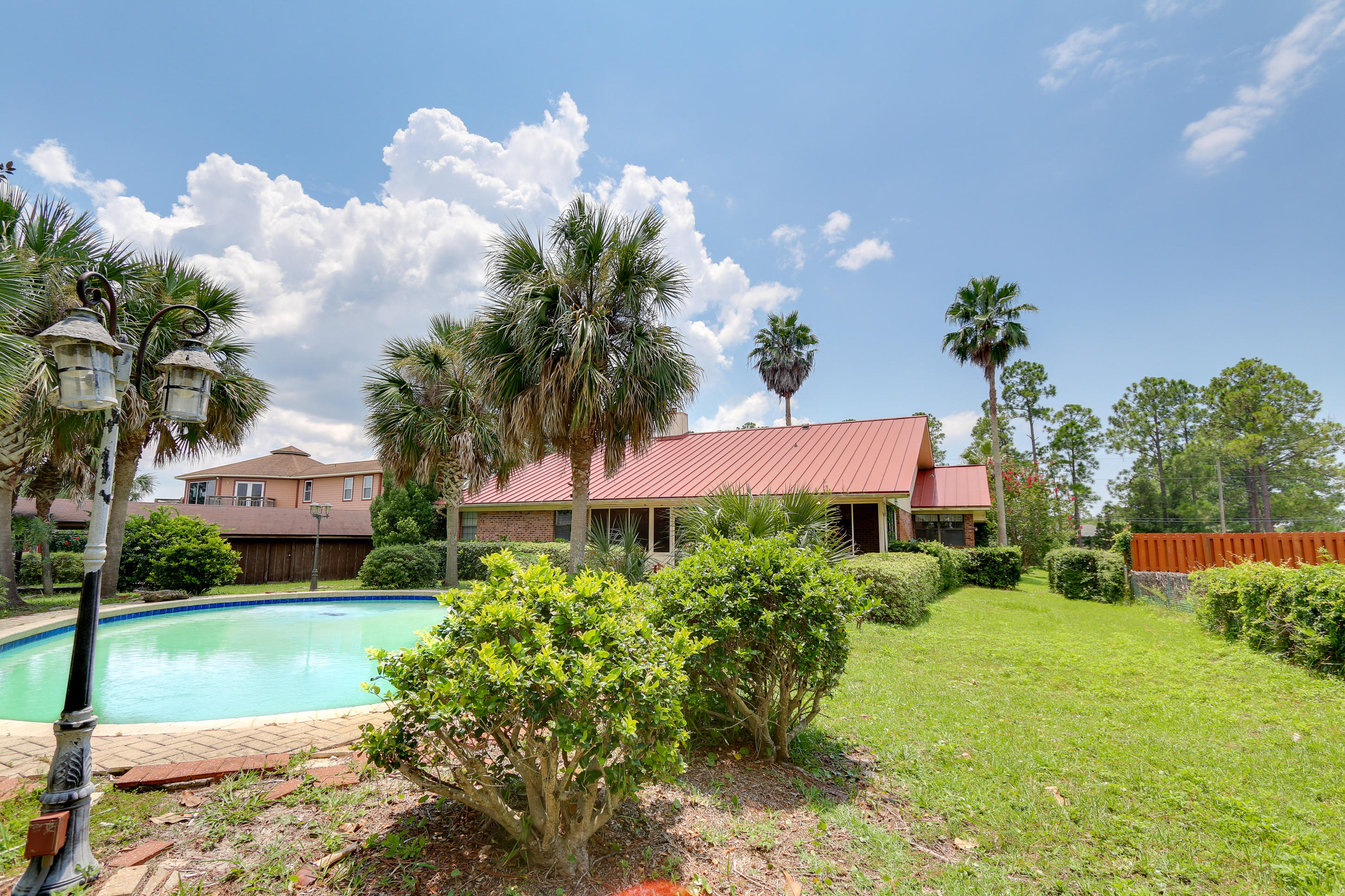 BAYWOOD SHORE ESTATES UNIT 5 - Residential