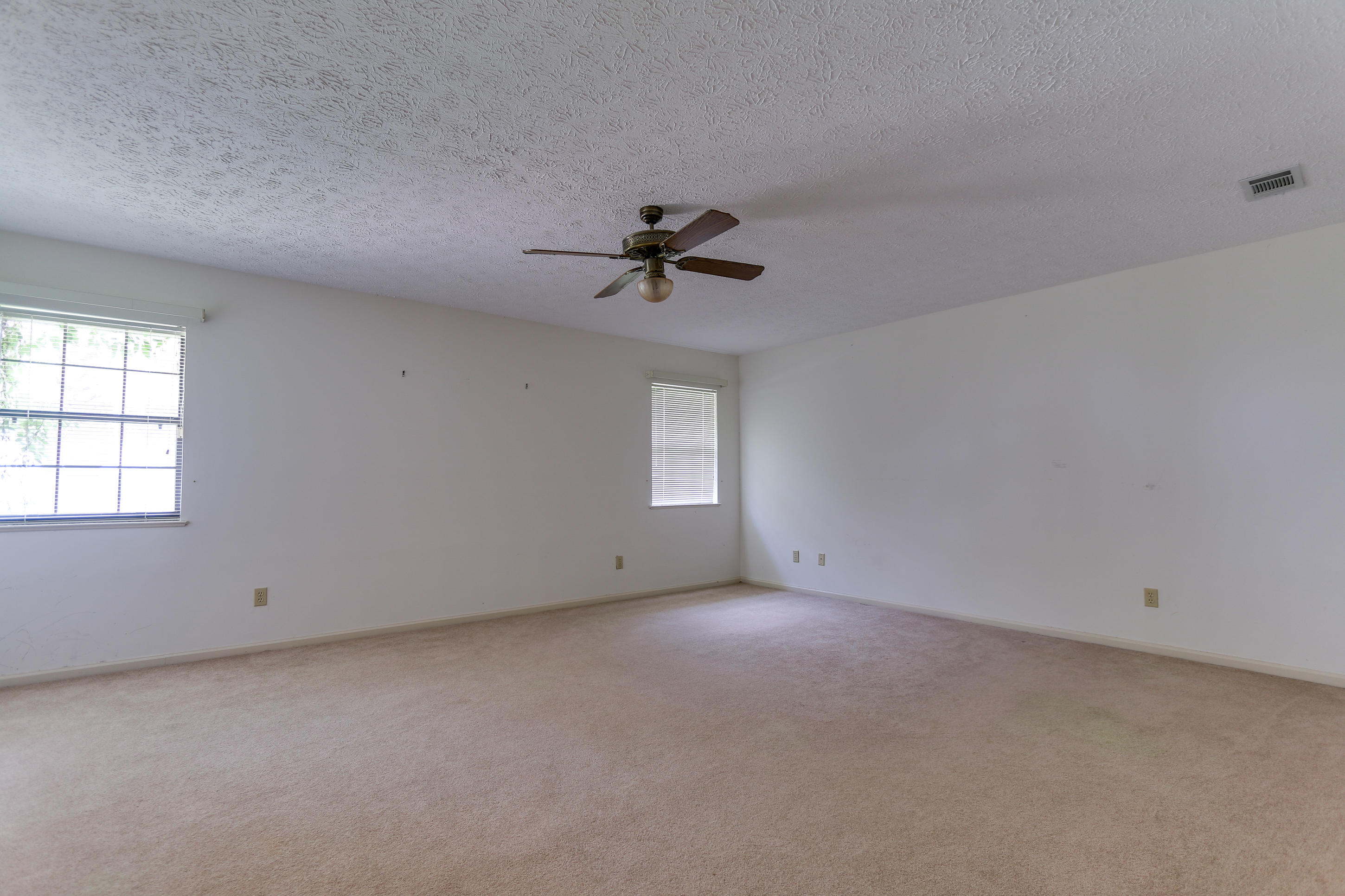 BAYWOOD SHORE ESTATES UNIT 5 - Residential