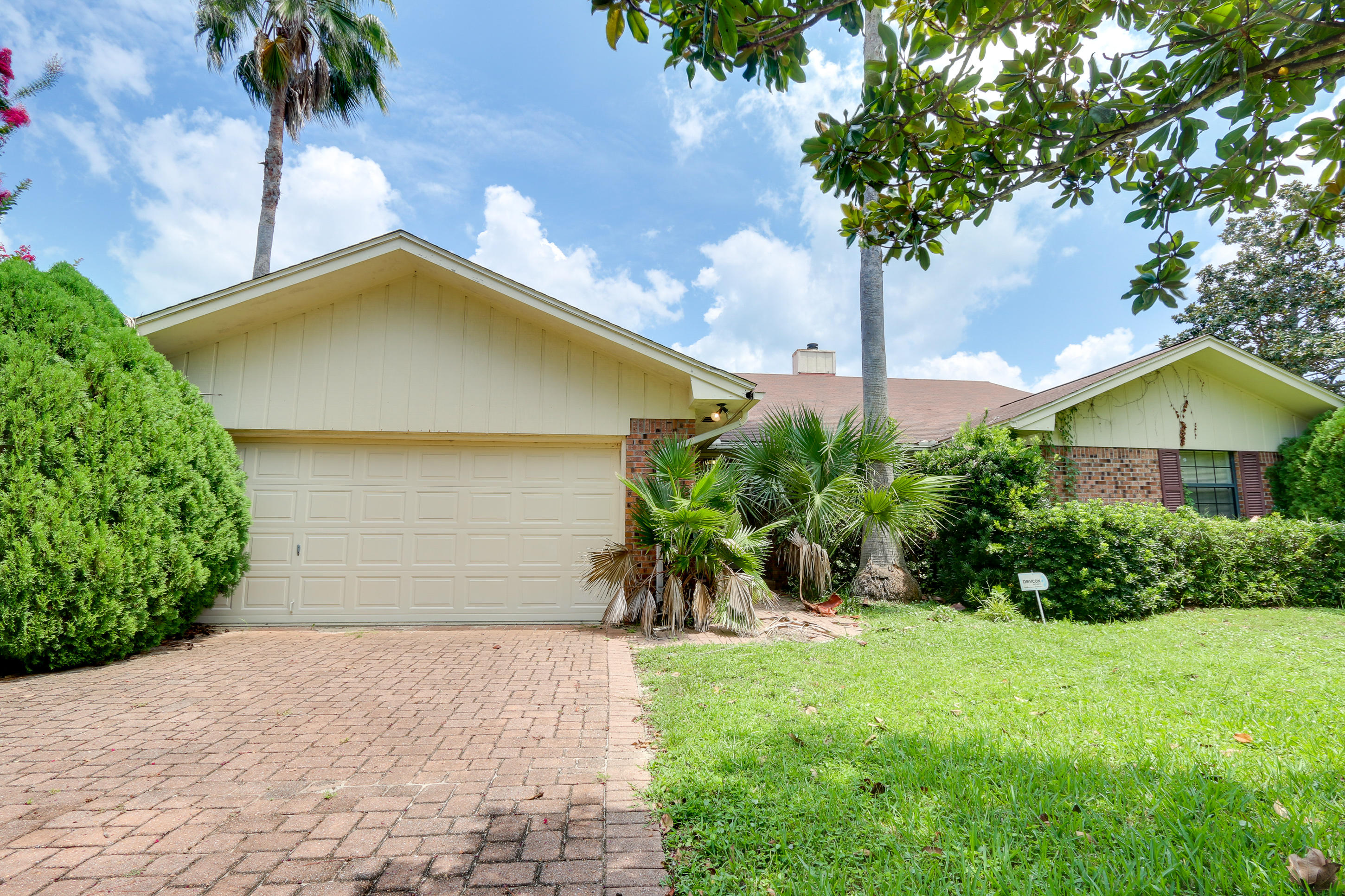 BAYWOOD SHORE ESTATES UNIT 5 - Residential
