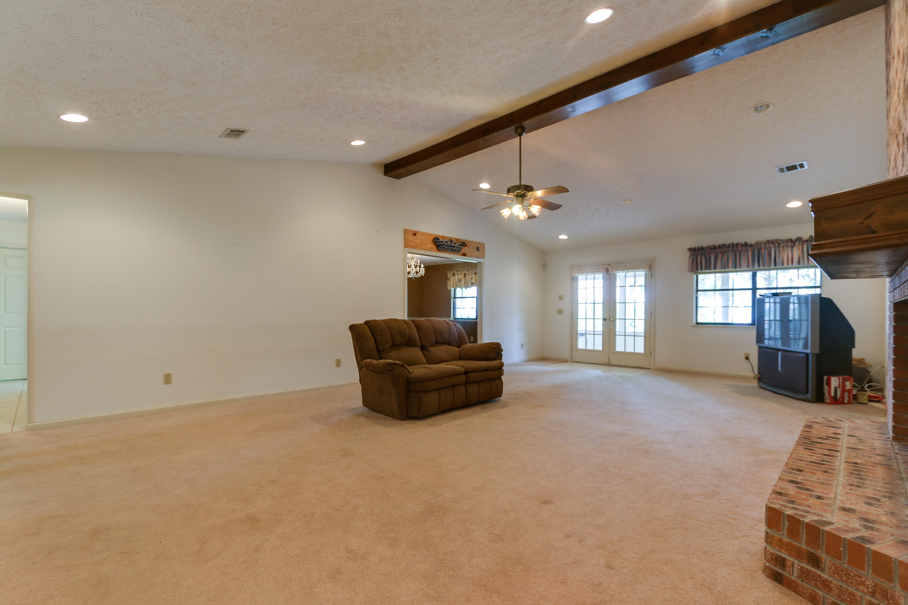 BAYWOOD SHORE ESTATES UNIT 5 - Residential