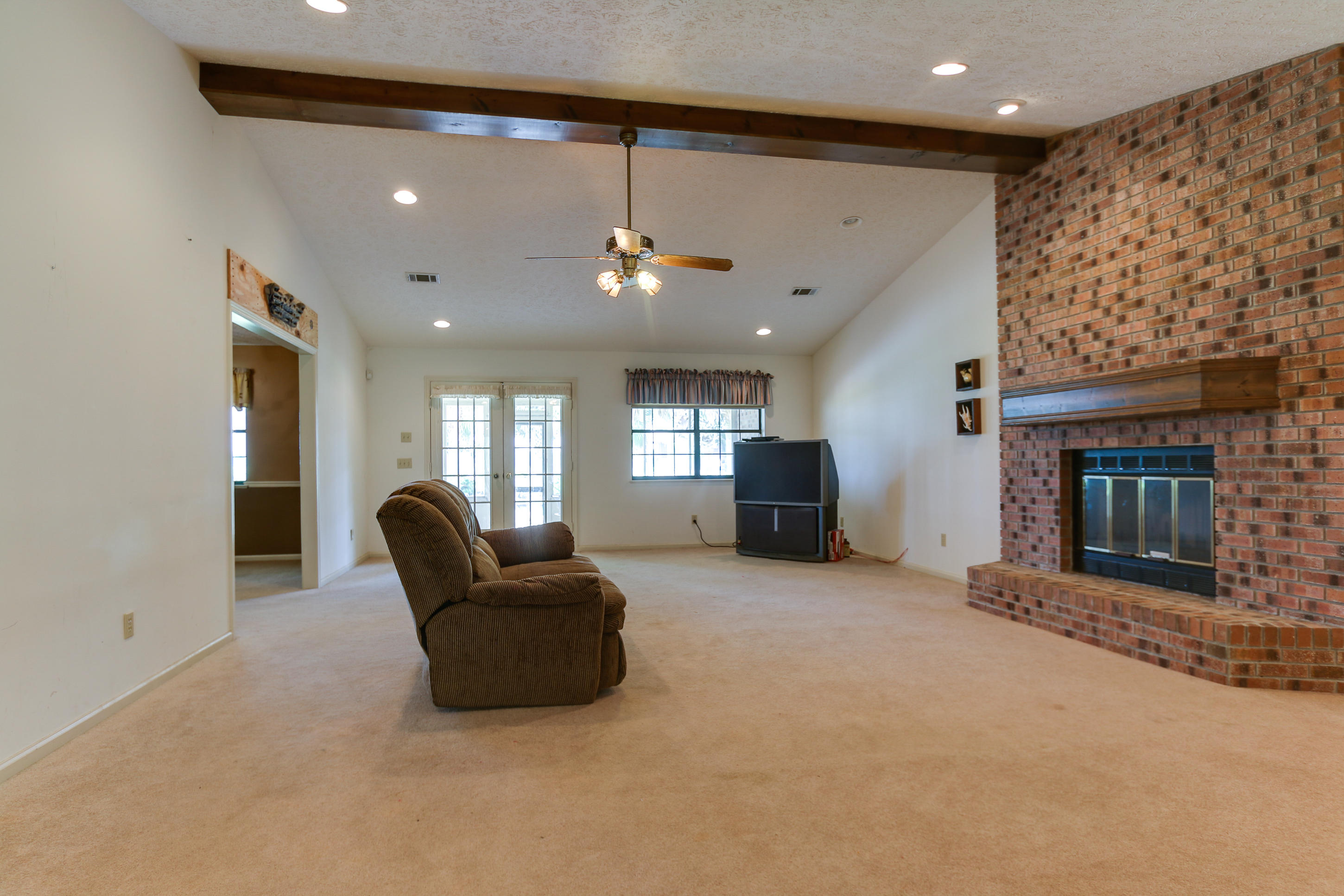 BAYWOOD SHORE ESTATES UNIT 5 - Residential