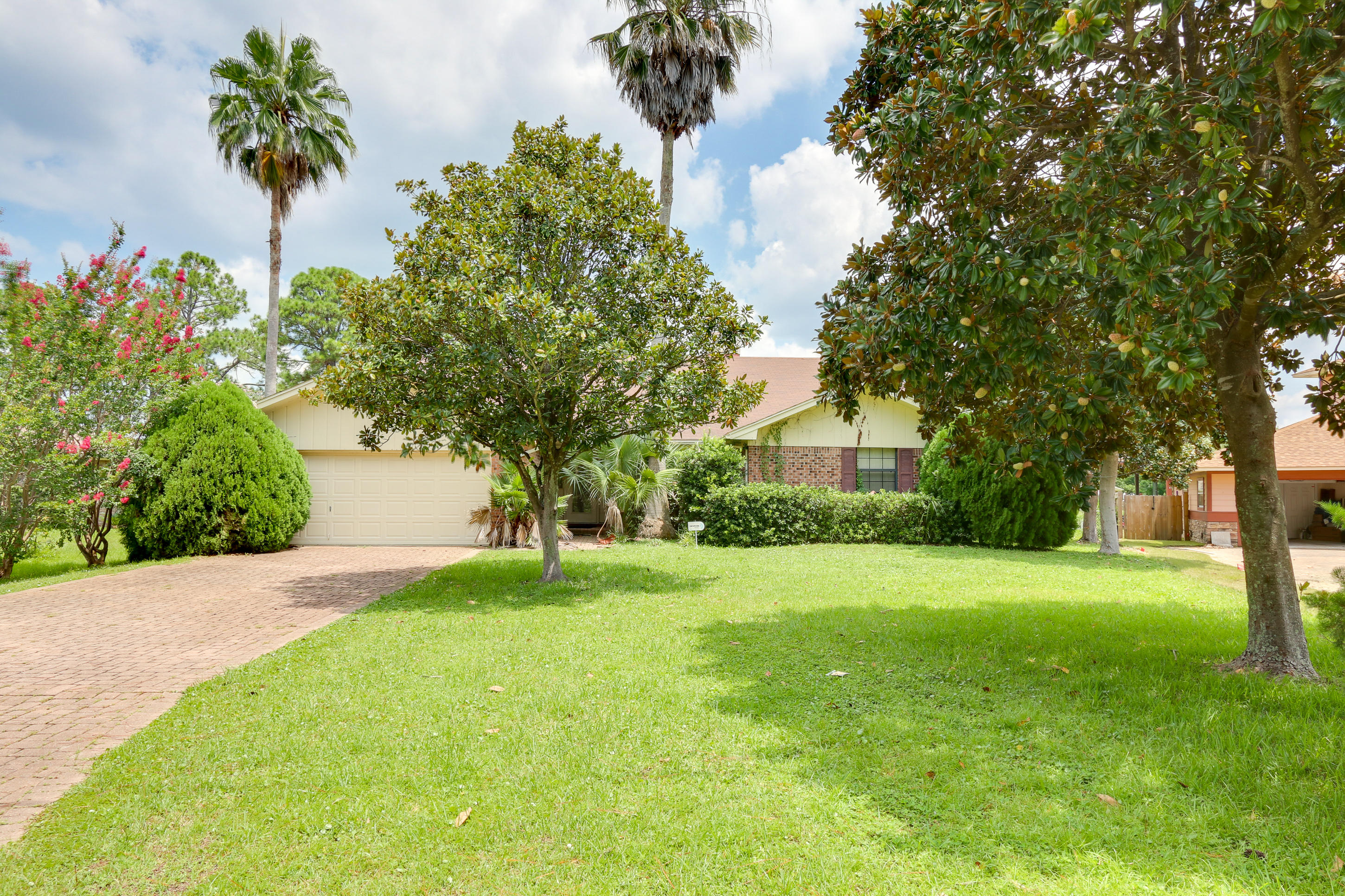 BAYWOOD SHORE ESTATES UNIT 5 - Residential